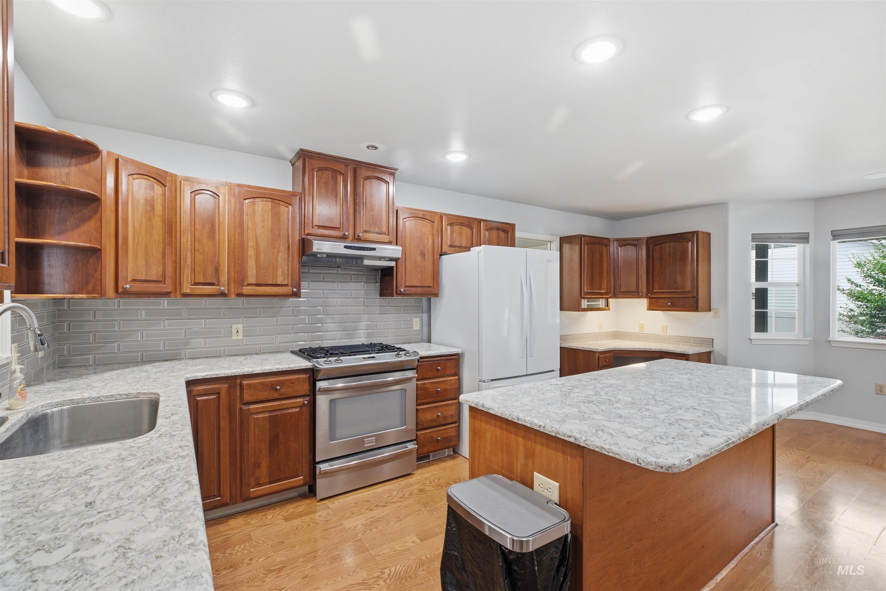 1531 Quail Run Drive, Lewiston, Idaho 83501, 3 Bedrooms, 3 Bathrooms, Residential For Sale, Price $440,000,MLS 98992615