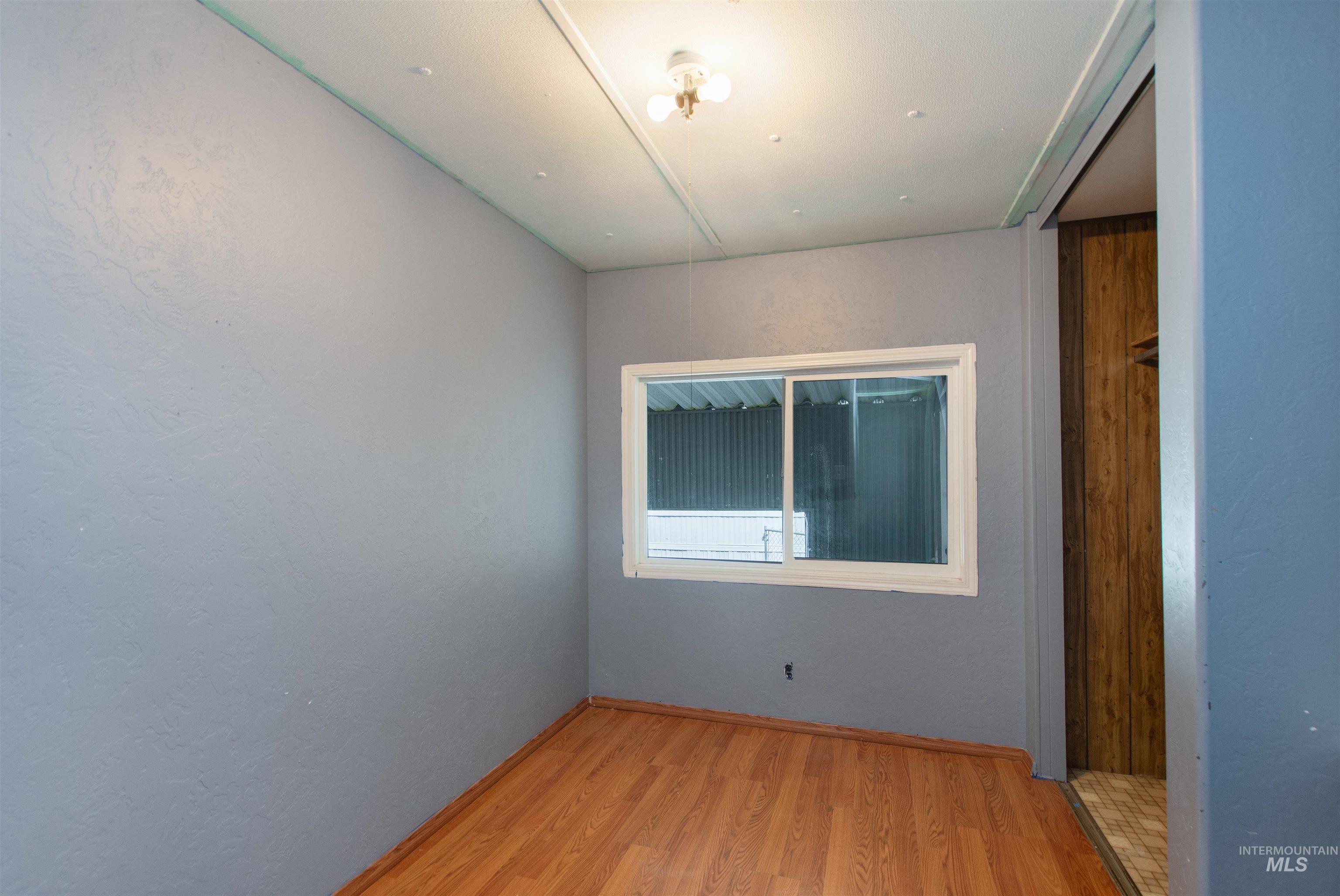 1410 W Flamingo Ave, Nampa, Idaho 83651, 2 Bedrooms, 1 Bathroom, Residential For Sale, Price $87,000, 98992616