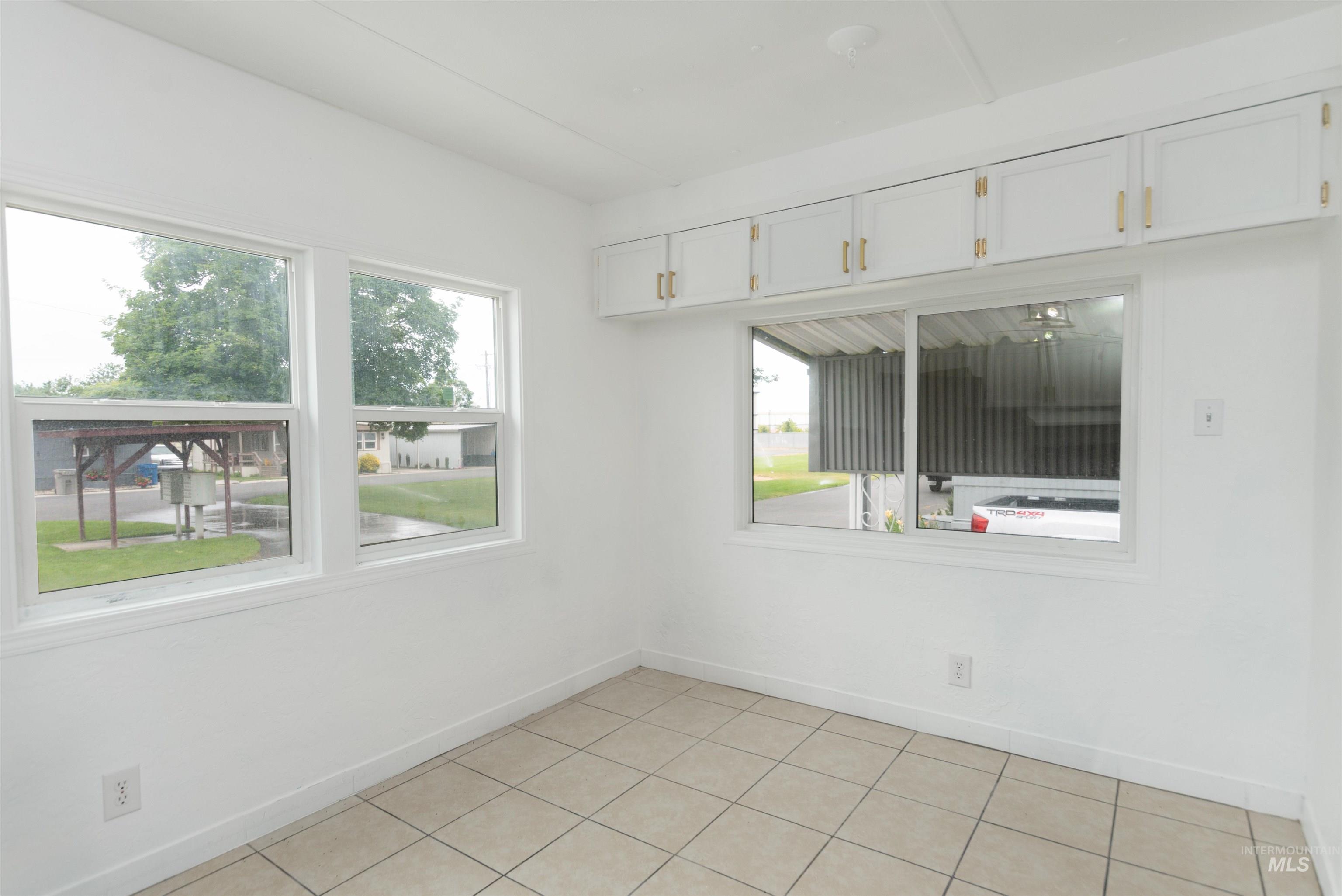 1410 W Flamingo Ave, Nampa, Idaho 83651, 2 Bedrooms, 1 Bathroom, Residential For Sale, Price $87,000, 98992616