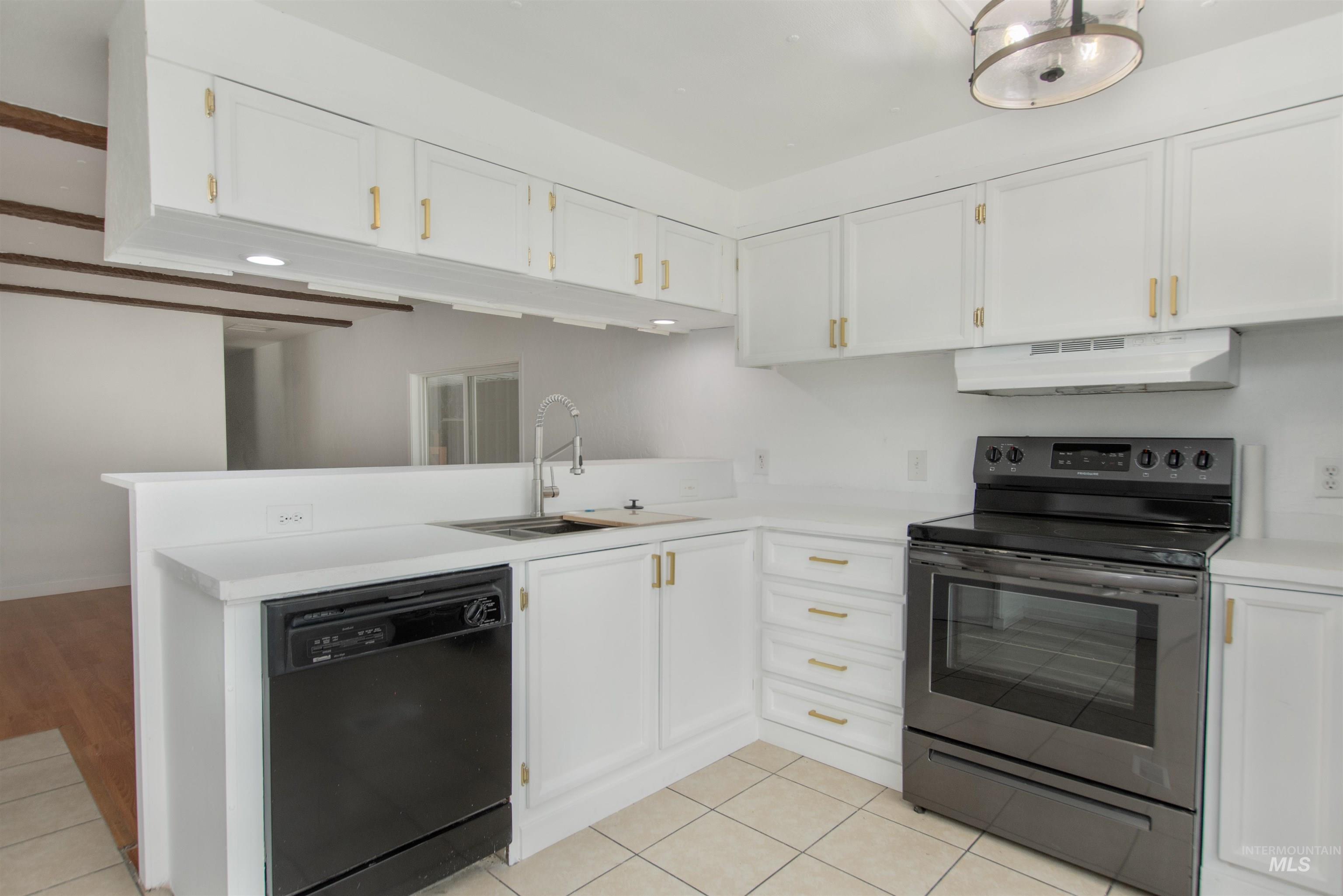 1410 W Flamingo Ave, Nampa, Idaho 83651, 2 Bedrooms, 1 Bathroom, Residential For Sale, Price $87,000, 98992616