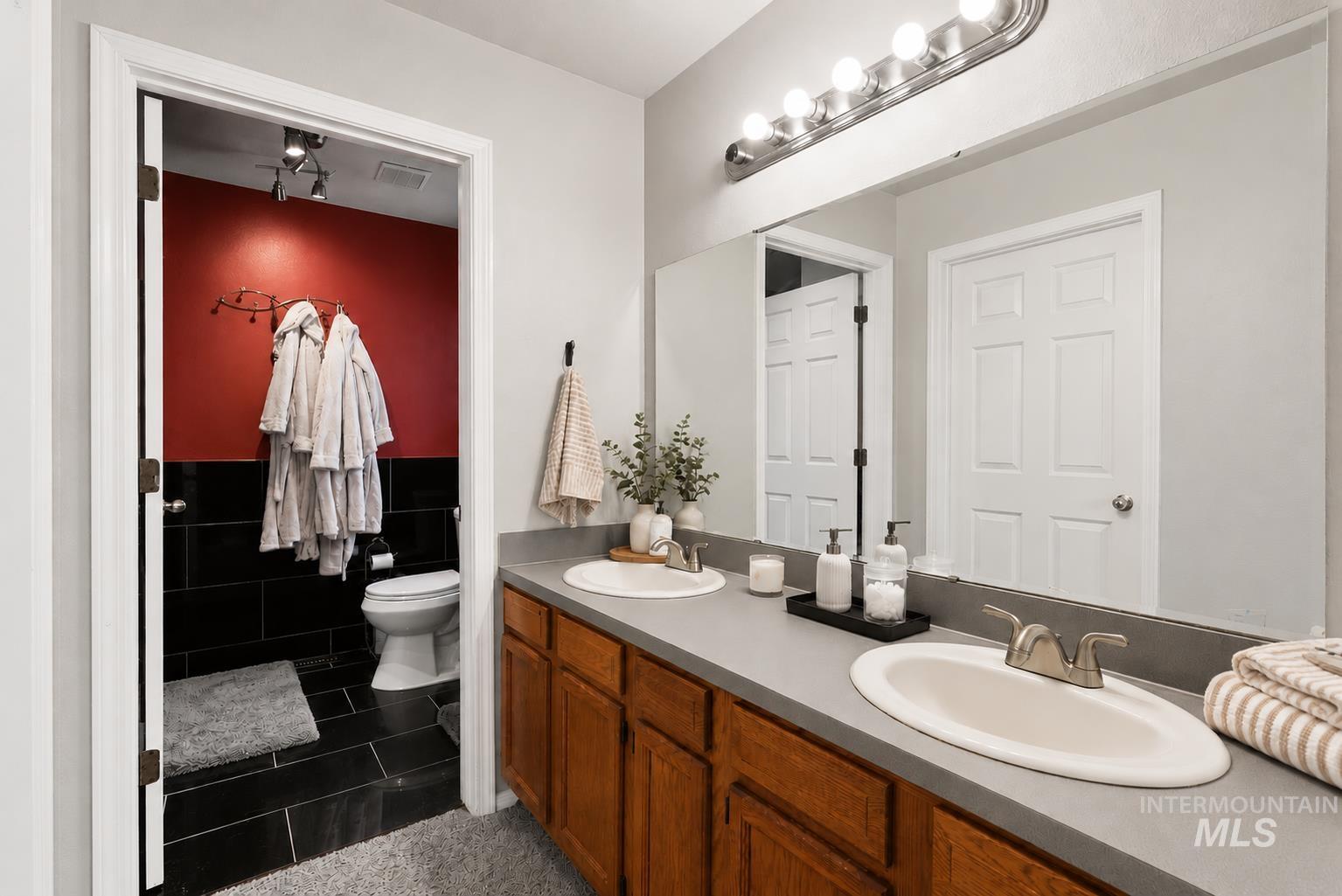 3747 S McGuire Pl, Meridian, Idaho 83642, 3 Bedrooms, 2 Bathrooms, Residential For Sale, Price $419,995, 98992617