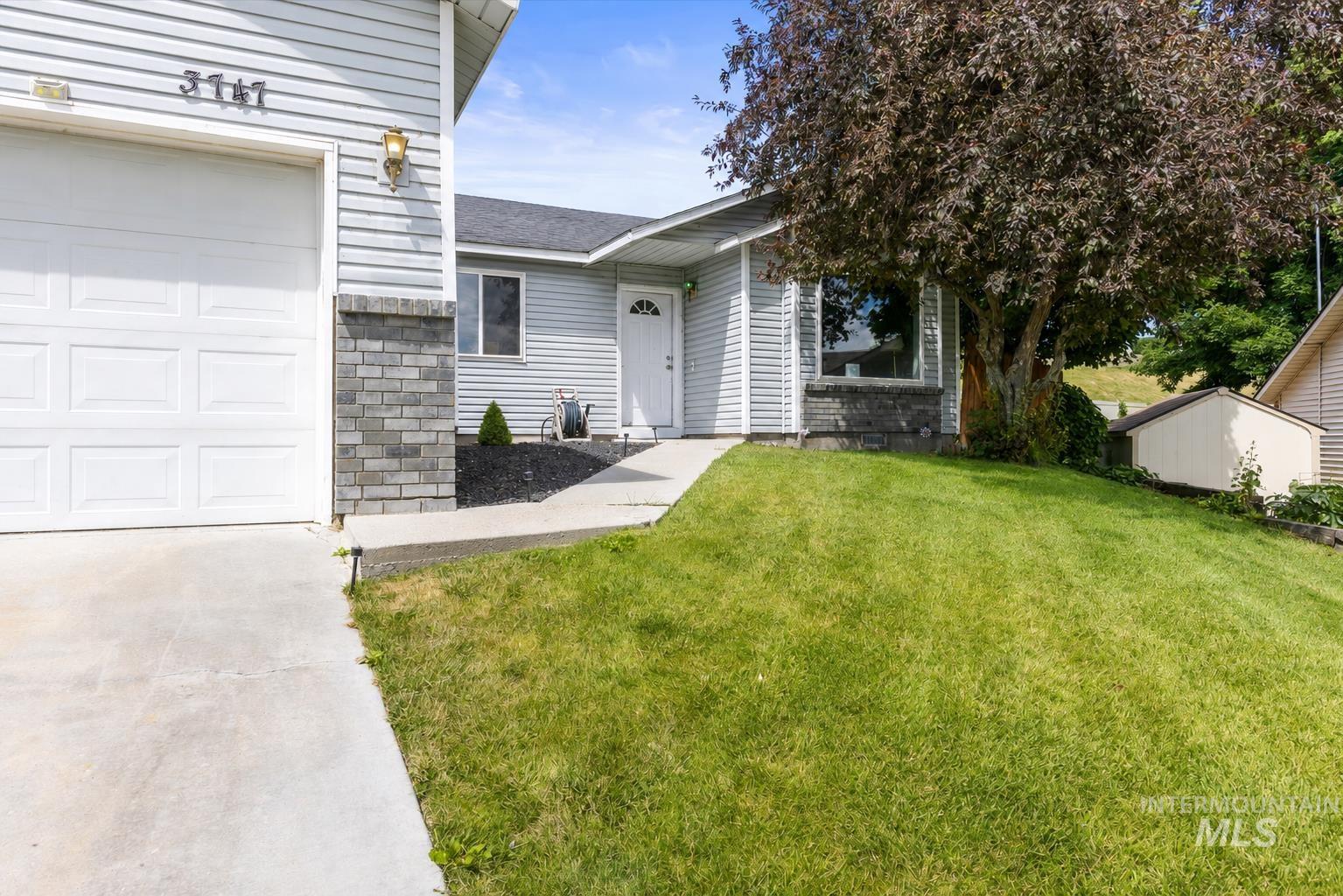 3747 S McGuire Pl, Meridian, Idaho 83642, 3 Bedrooms, 2 Bathrooms, Residential For Sale, Price $419,995, 98992617