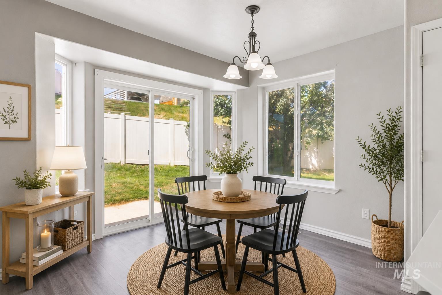 3747 S McGuire Pl, Meridian, Idaho 83642, 3 Bedrooms, 2 Bathrooms, Residential For Sale, Price $419,995, 98992617