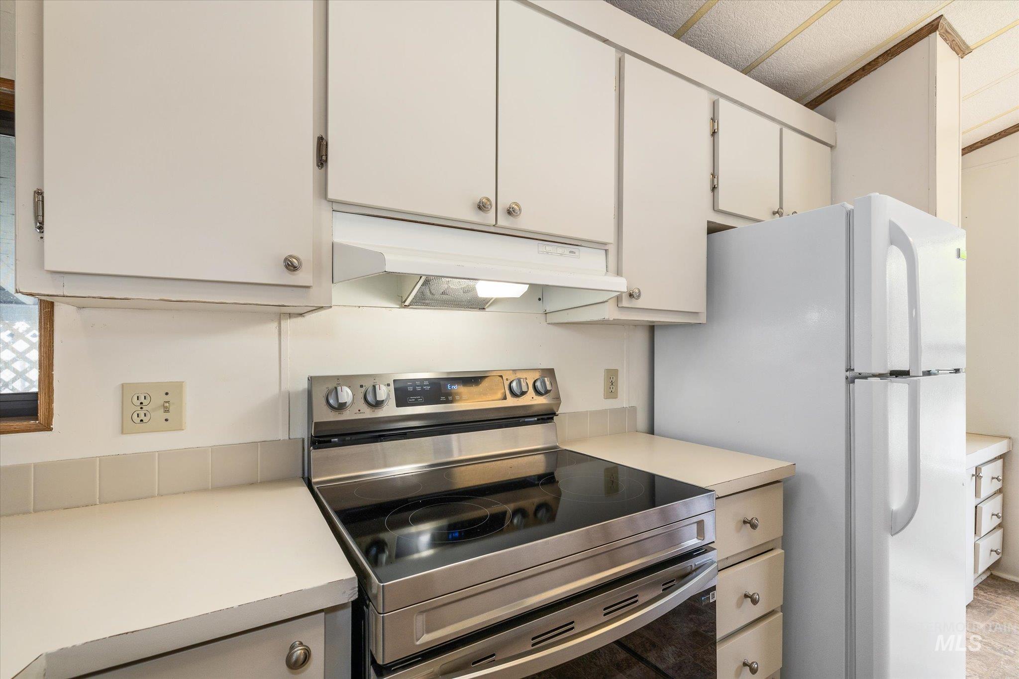 936 N Dove Ln, Boise, Idaho 83704, 2 Bedrooms, 1 Bathroom, Residential For Sale, Price $250,000, 98992618