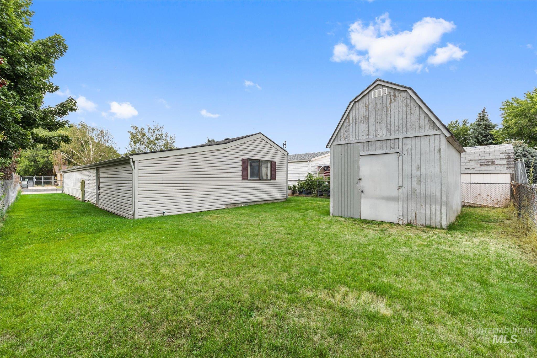 936 N Dove Ln, Boise, Idaho 83704, 2 Bedrooms, 1 Bathroom, Residential For Sale, Price $250,000, 98992618