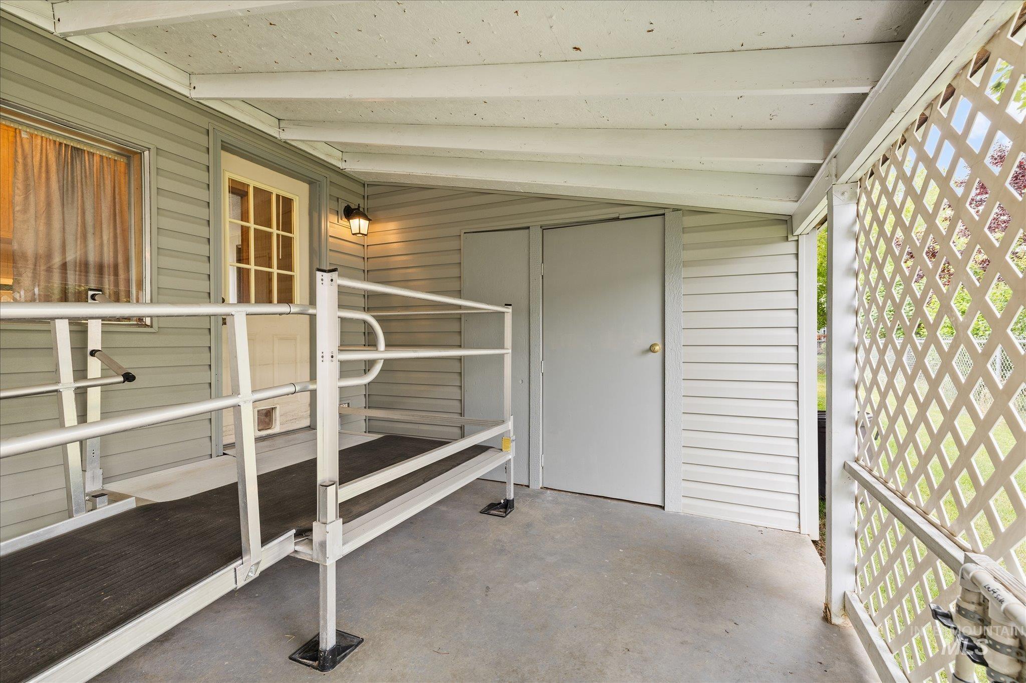 936 N Dove Ln, Boise, Idaho 83704, 2 Bedrooms, 1 Bathroom, Residential For Sale, Price $250,000, 98992618