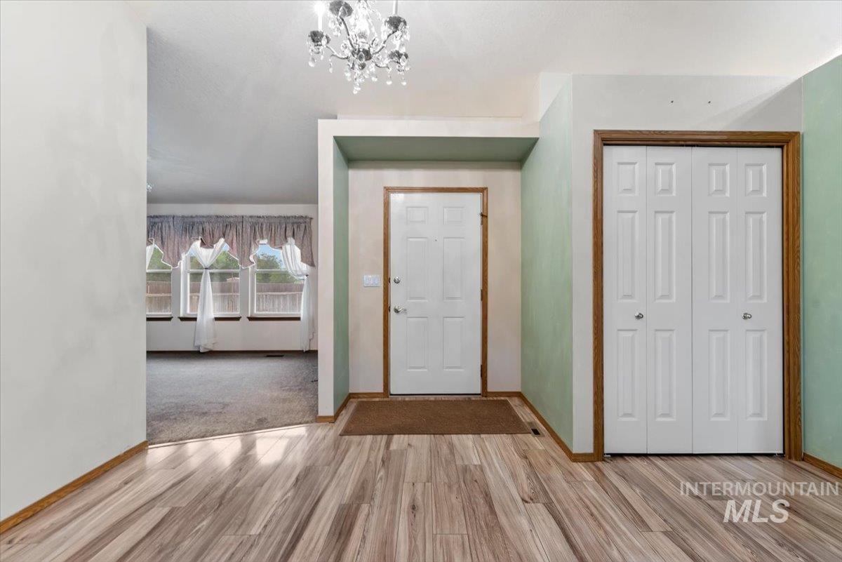 1100 Burnett Dr, Nampa, Idaho 83651, 3 Bedrooms, 2 Bathrooms, Residential For Sale, Price $275,000, 98992619