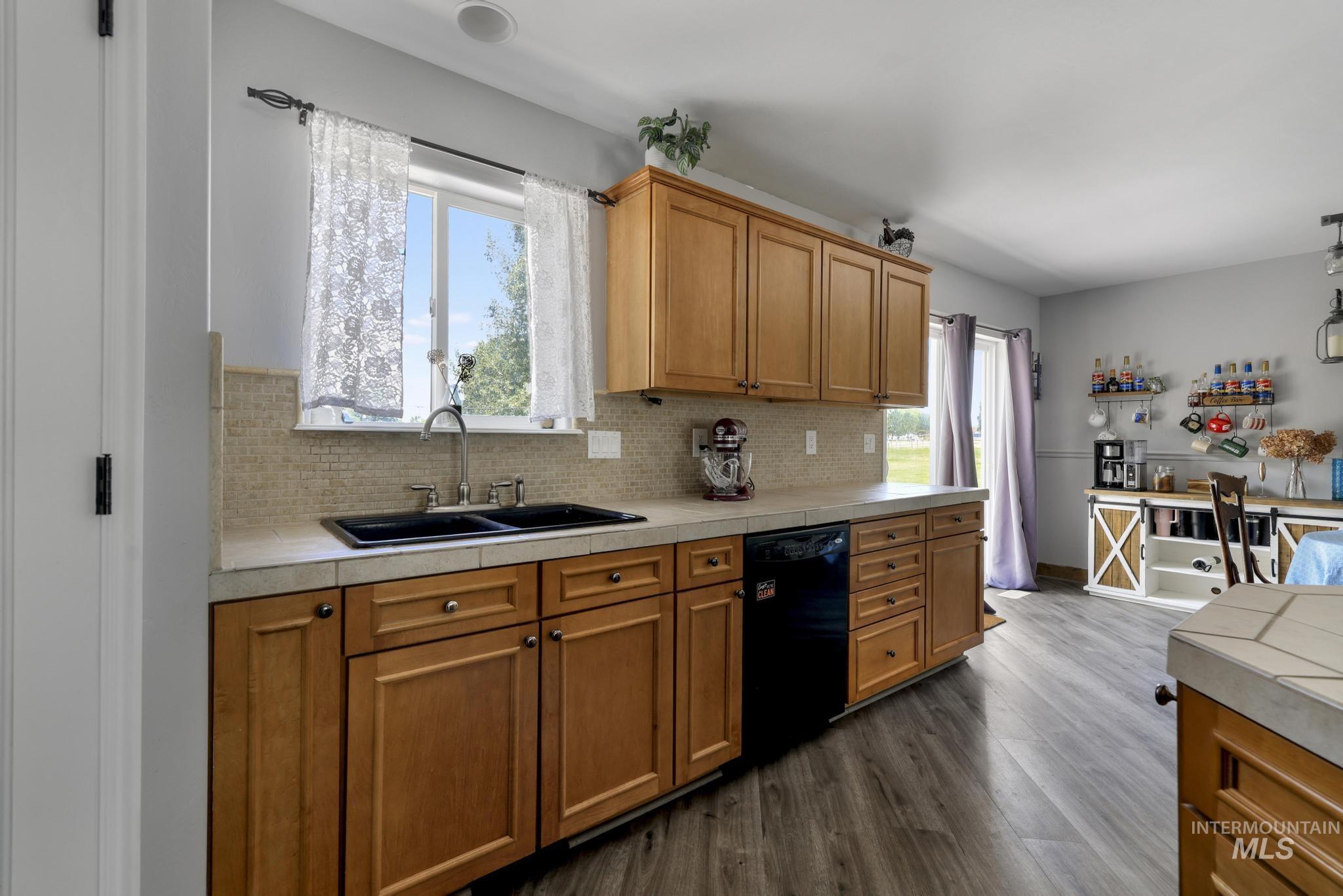 3480 E 3180 N, Kimberly, Idaho 83341, 3 Bedrooms, 2 Bathrooms, Residential For Sale, Price $539,900,MLS 98992620