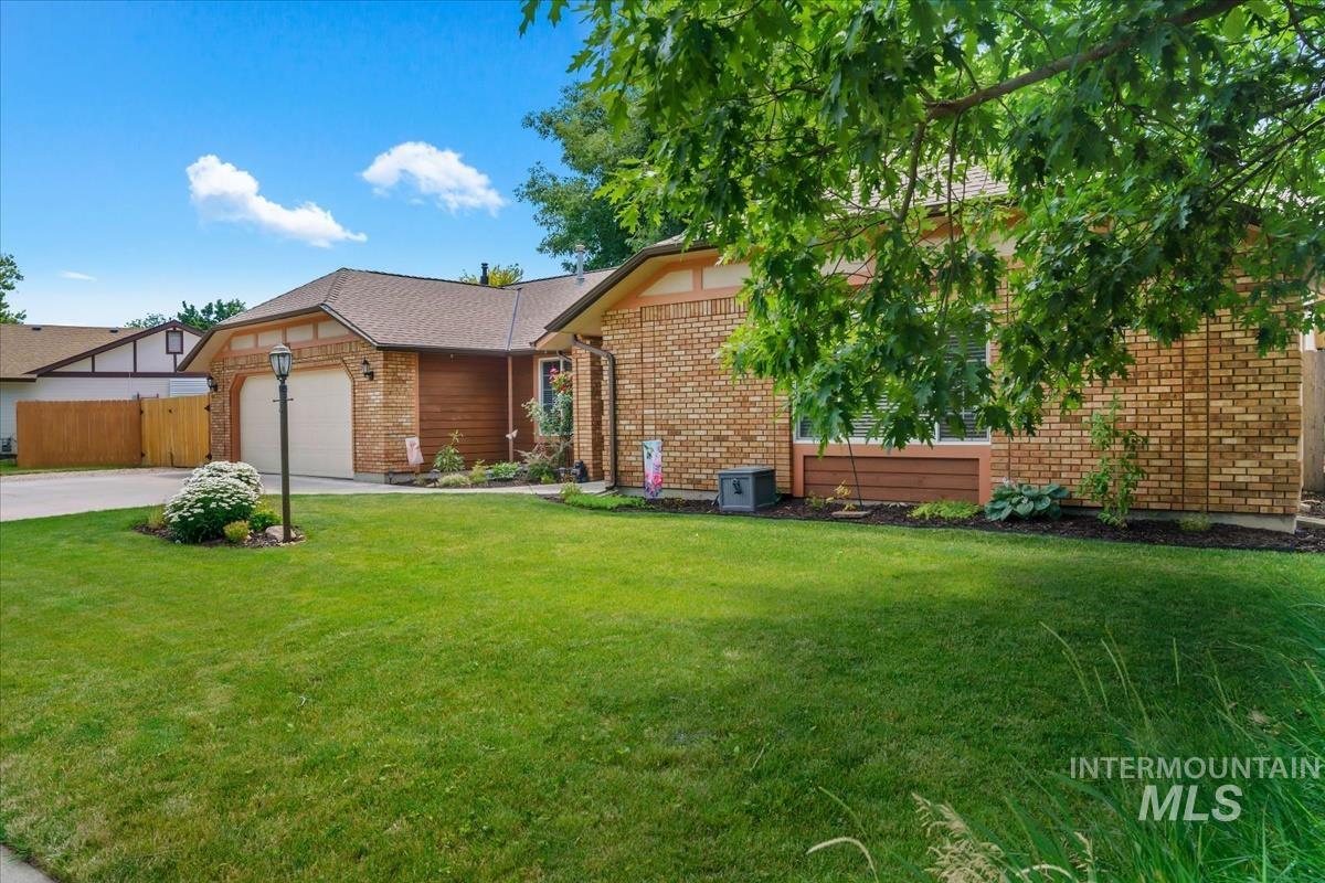 12125 W Edna St, Boise, Idaho 83713, 3 Bedrooms, 2 Bathrooms, Residential For Sale, Price $485,000,MLS 98992622