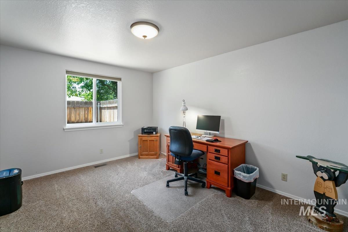 12125 W Edna St, Boise, Idaho 83713, 3 Bedrooms, 2 Bathrooms, Residential For Sale, Price $485,000,MLS 98992622