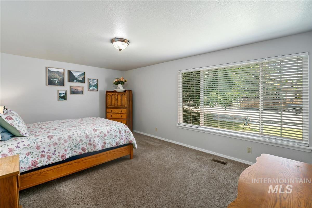 12125 W Edna St, Boise, Idaho 83713, 3 Bedrooms, 2 Bathrooms, Residential For Sale, Price $485,000,MLS 98992622