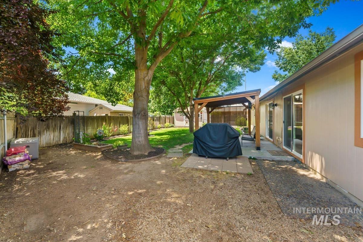 12125 W Edna St, Boise, Idaho 83713, 3 Bedrooms, 2 Bathrooms, Residential For Sale, Price $485,000,MLS 98992622