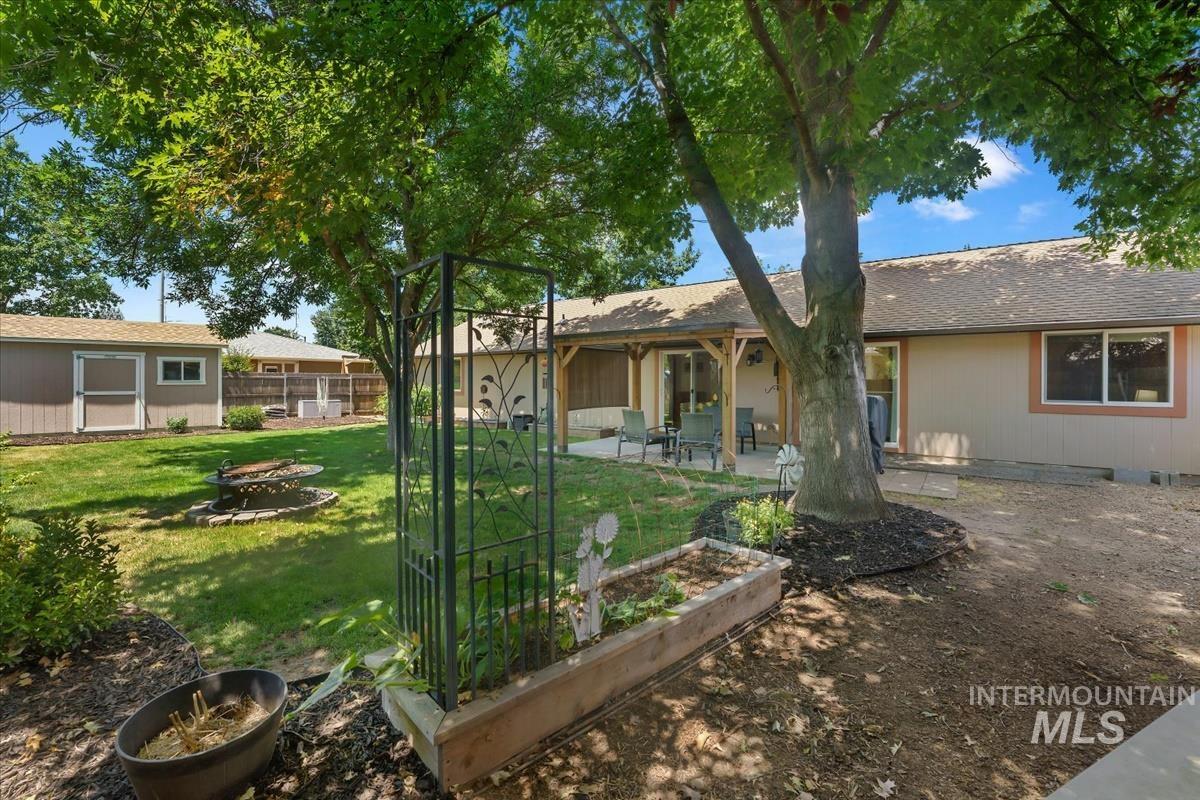 12125 W Edna St, Boise, Idaho 83713, 3 Bedrooms, 2 Bathrooms, Residential For Sale, Price $485,000,MLS 98992622