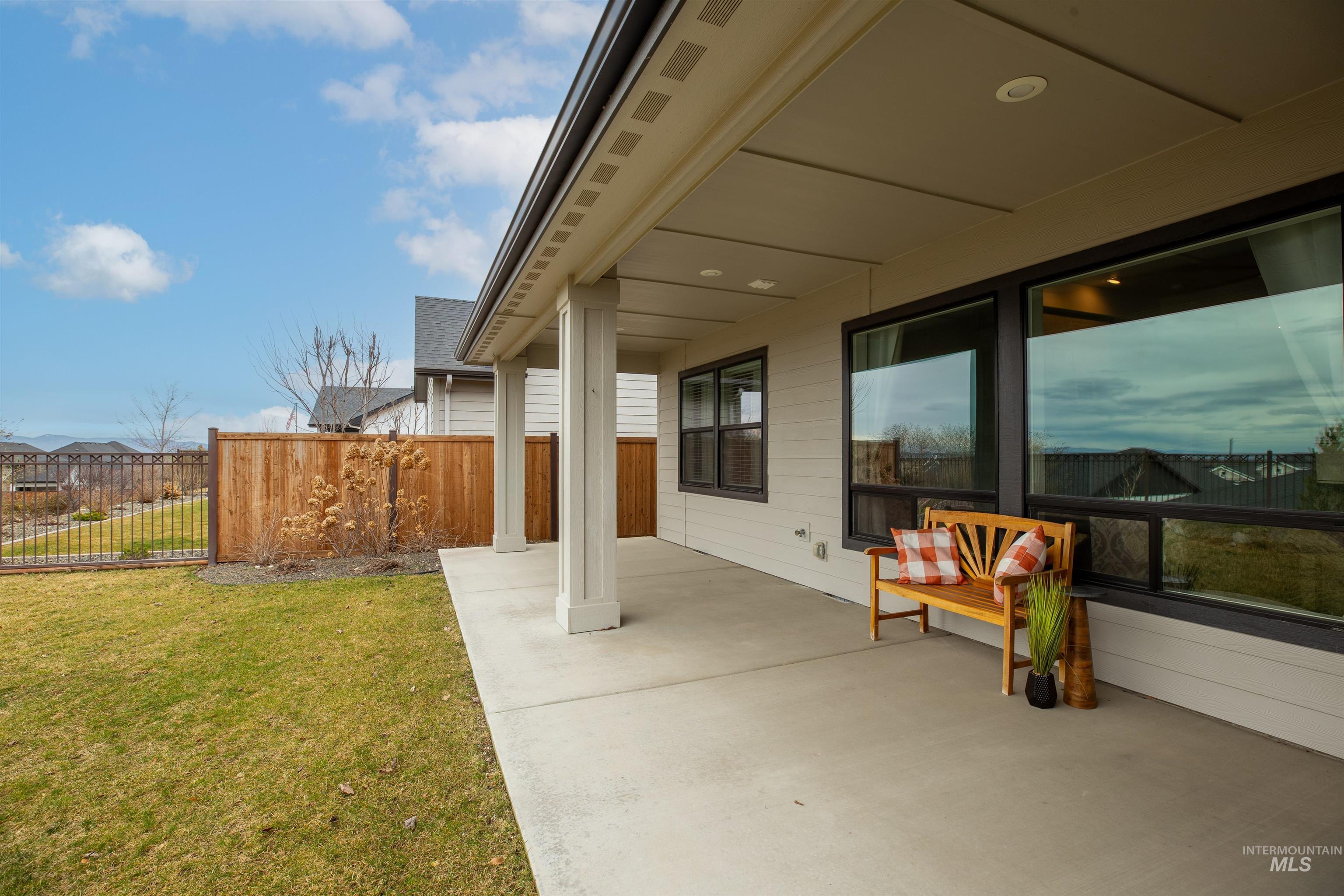 1618 W Tenzing St, Nampa, Idaho 83686, 3 Bedrooms, 2 Bathrooms, Residential For Sale, Price $529,999,MLS 98992623