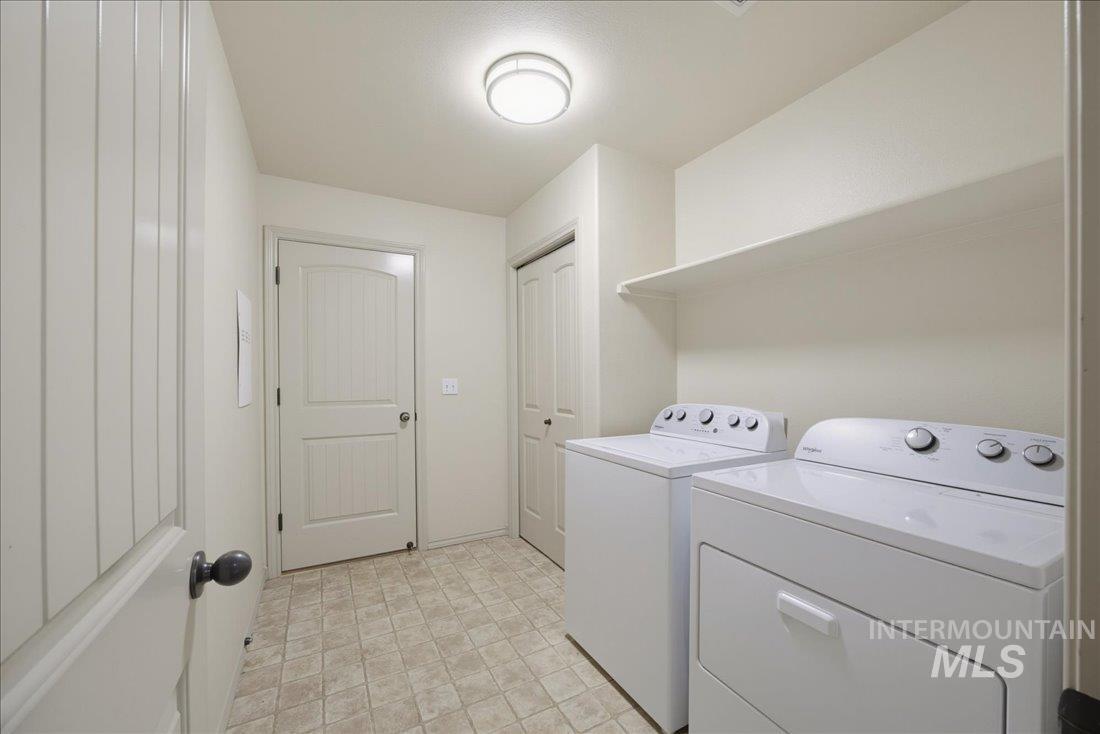 4117 N Buckstone Ave, Meridian, Idaho 83646, 3 Bedrooms, 2 Bathrooms, Residential For Sale, Price $575,000,MLS 98992625