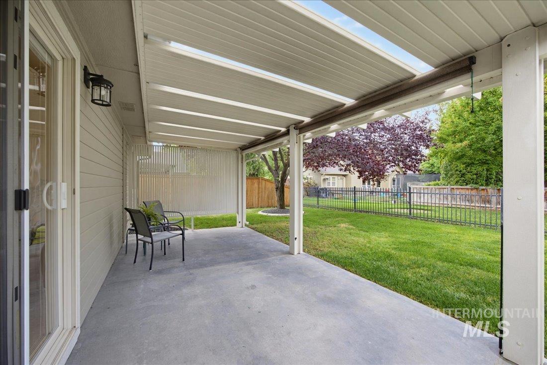 4117 N Buckstone Ave, Meridian, Idaho 83646, 3 Bedrooms, 2 Bathrooms, Residential For Sale, Price $575,000,MLS 98992625