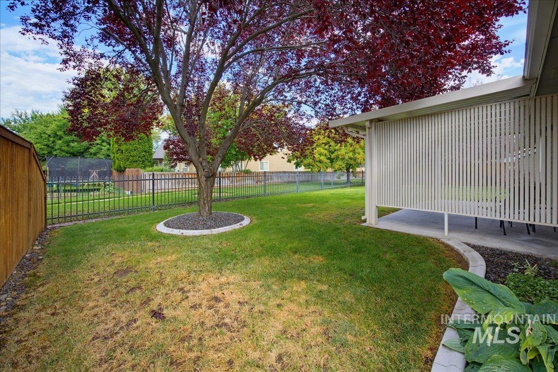 4117 N Buckstone Ave, Meridian, Idaho 83646, 3 Bedrooms, 2 Bathrooms, Residential For Sale, Price $575,000,MLS 98992625
