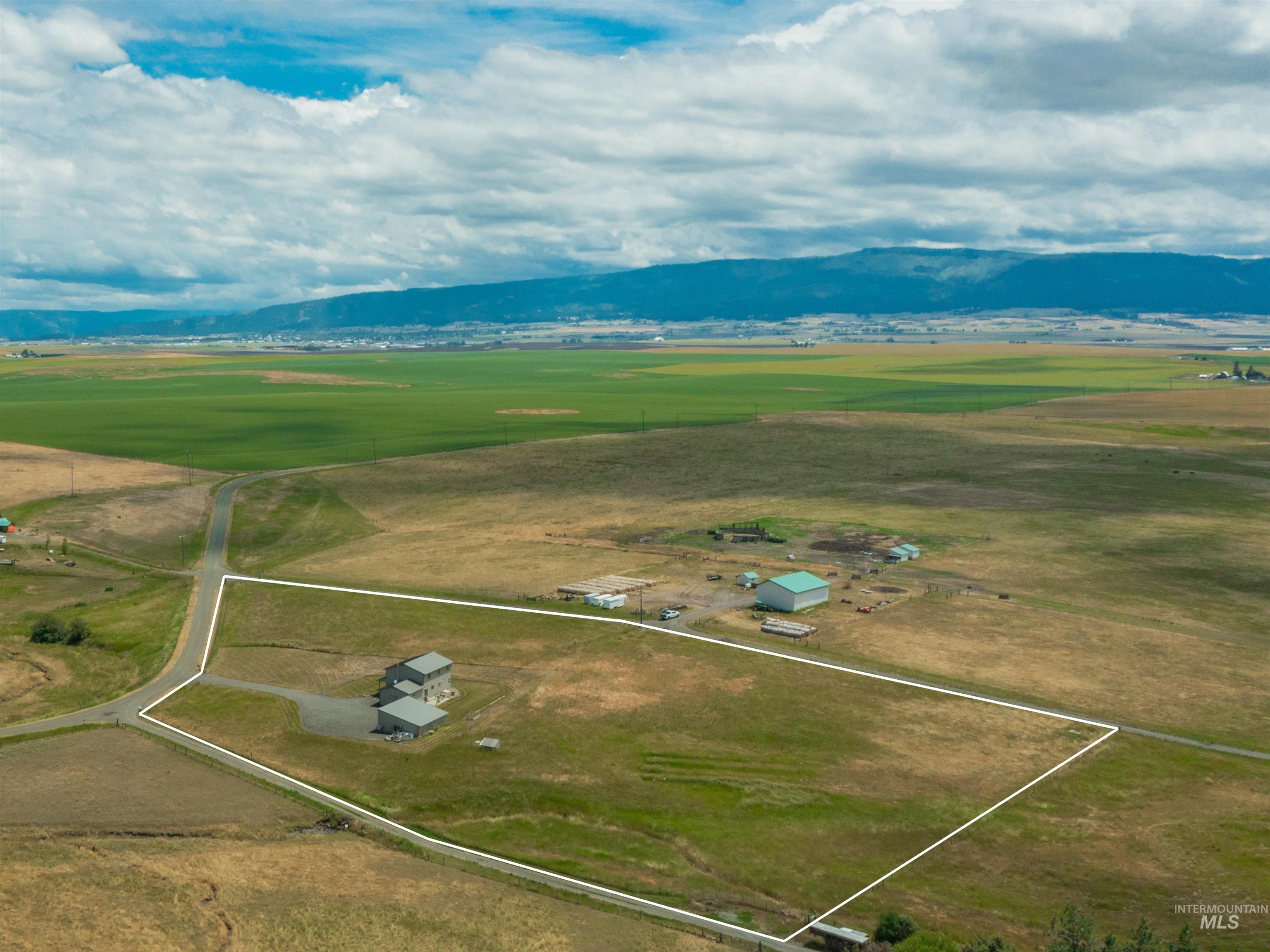 668 Powerline Road, Grangeville, Idaho 83530, 4 Bedrooms, 2.5 Bathrooms, Residential For Sale, Price $649,900, 98992626