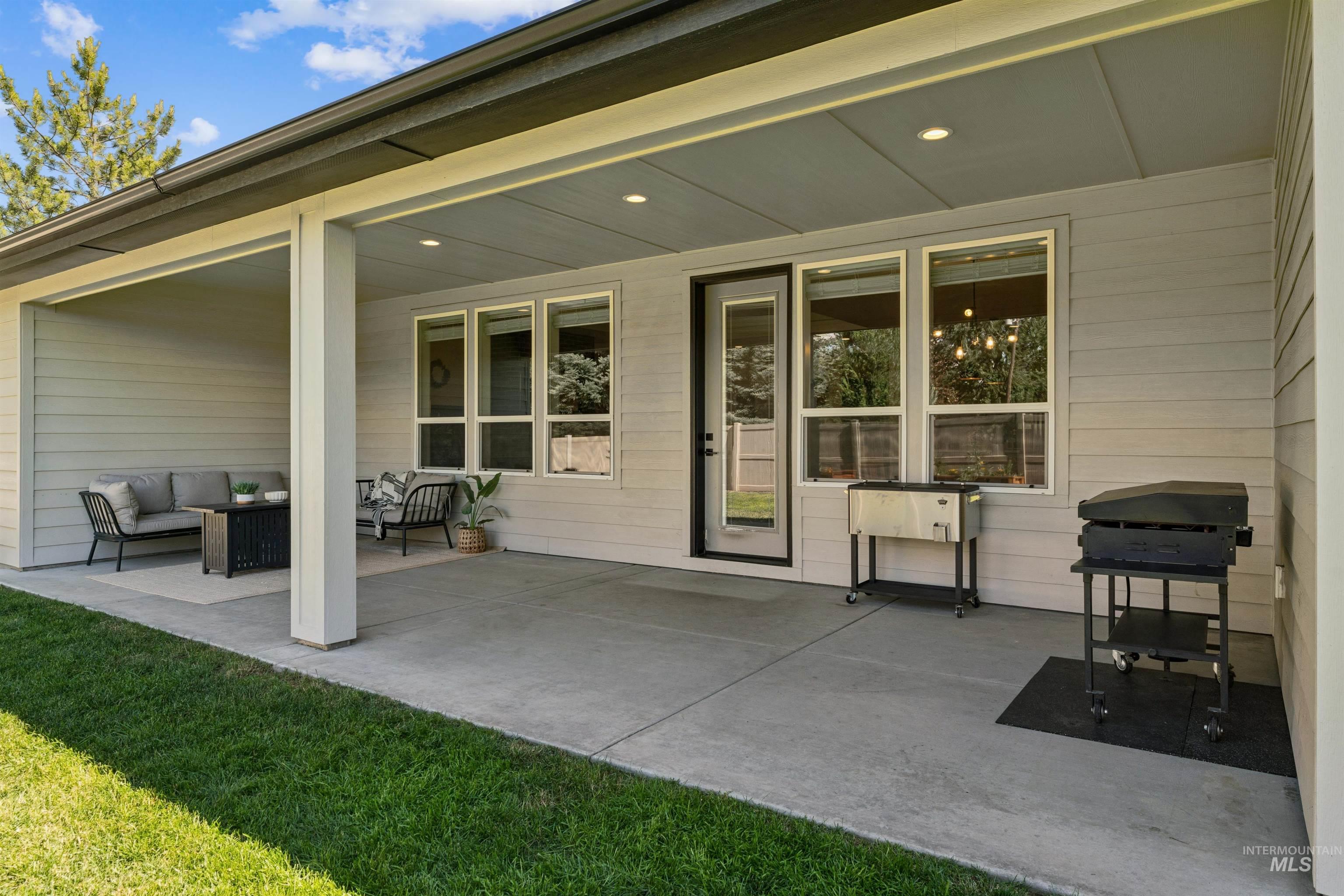 844 W Tida St, Meridian, Idaho 83646, 4 Bedrooms, 3 Bathrooms, Residential For Sale, Price $795,000, 98992627
