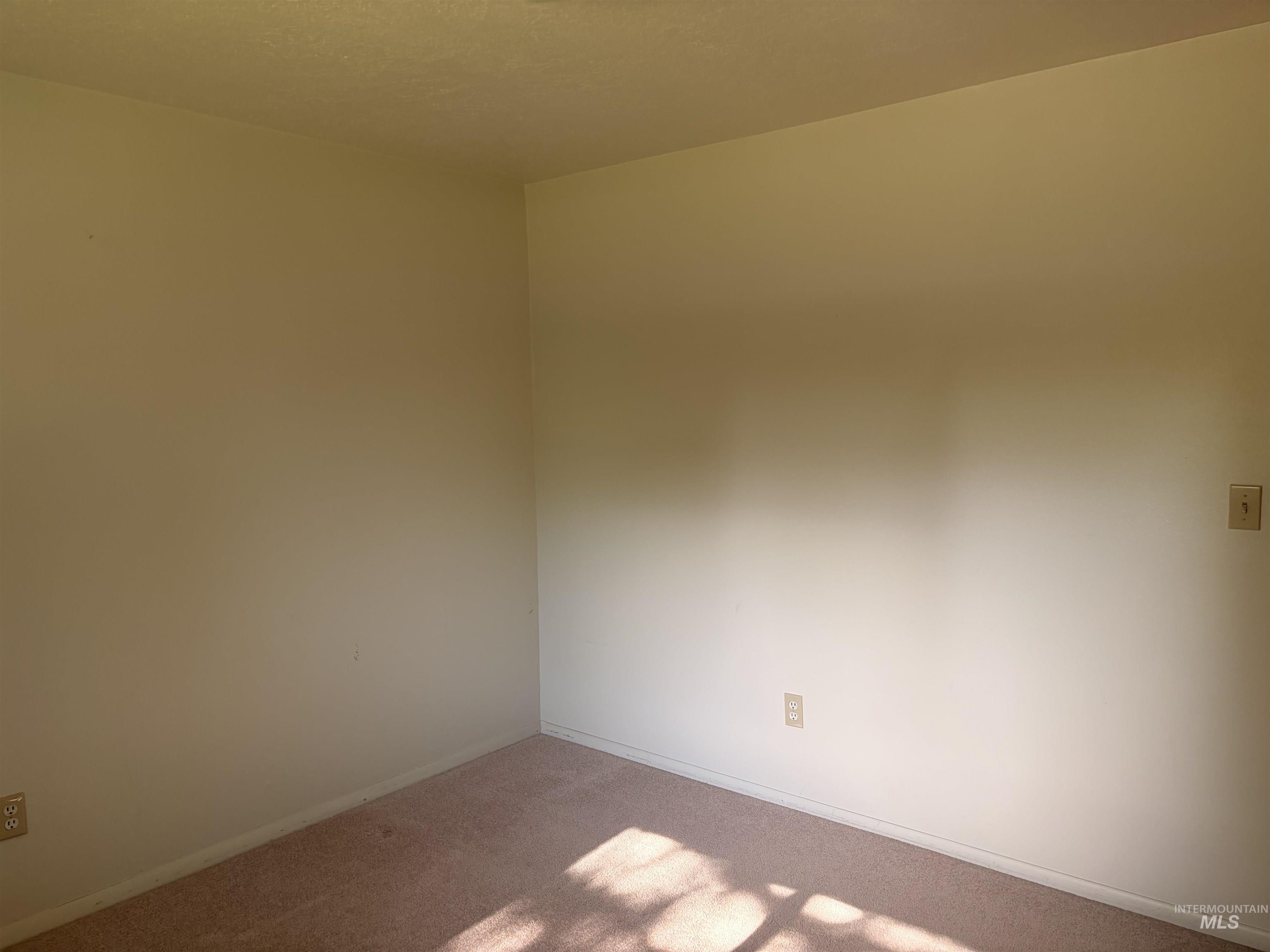 1205 Galena Drive, Twin Falls, Idaho 83301, 5 Bedrooms, 3 Bathrooms, Residential For Sale, Price $399,500,MLS 98992629