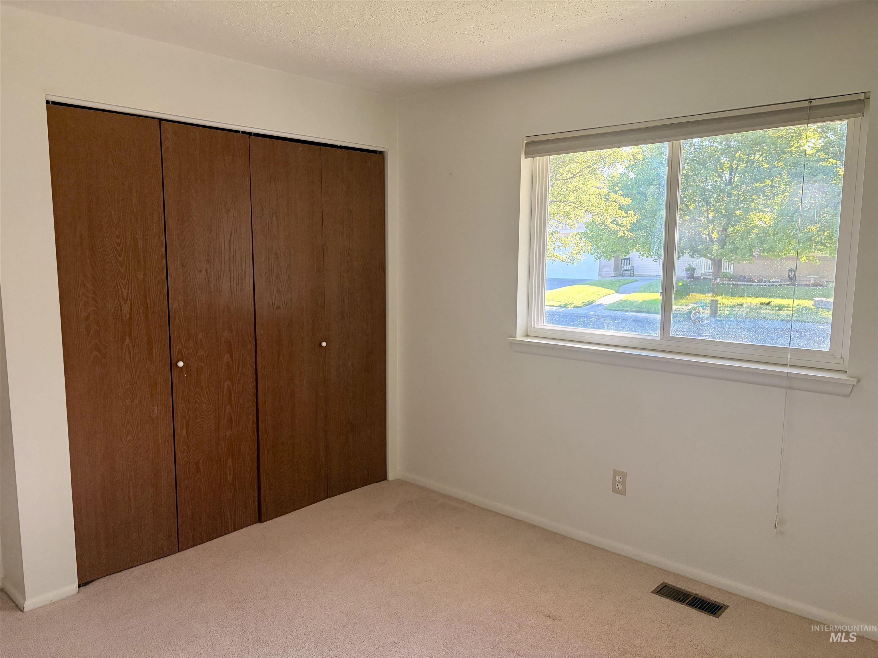 1205 Galena Drive, Twin Falls, Idaho 83301, 5 Bedrooms, 3 Bathrooms, Residential For Sale, Price $399,500,MLS 98992629