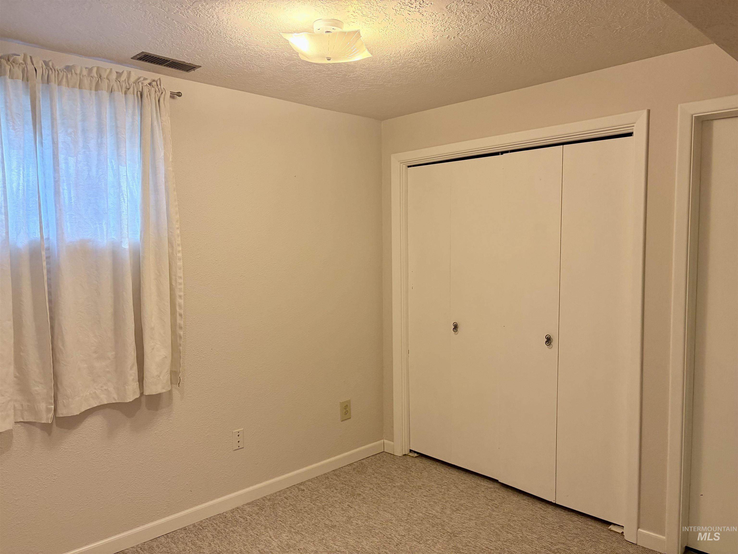 1205 Galena Drive, Twin Falls, Idaho 83301, 5 Bedrooms, 3 Bathrooms, Residential For Sale, Price $399,500,MLS 98992629
