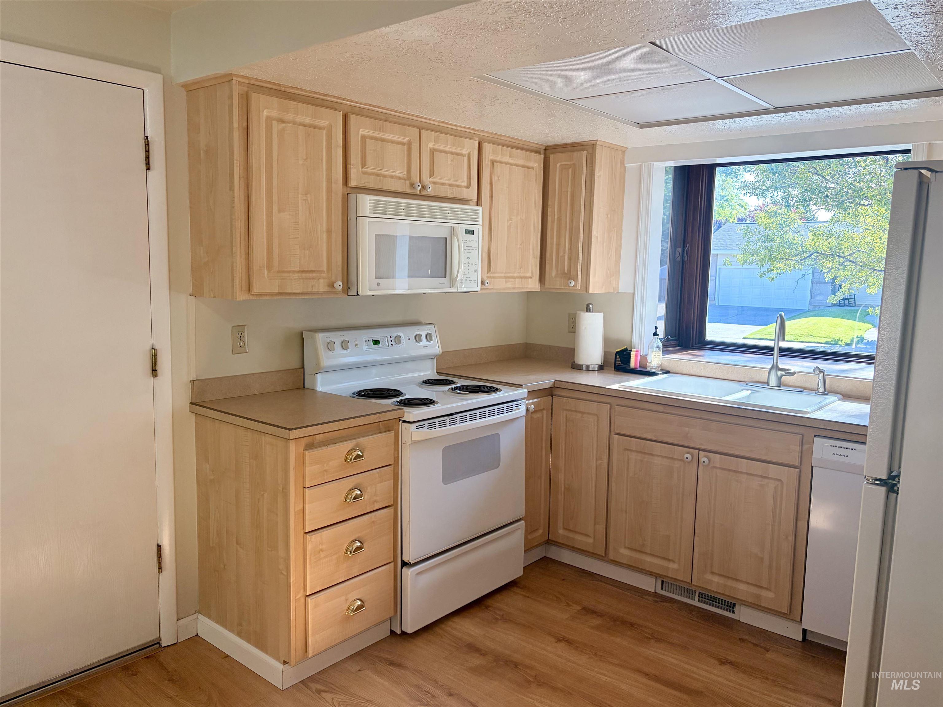 1205 Galena Drive, Twin Falls, Idaho 83301, 5 Bedrooms, 3 Bathrooms, Residential For Sale, Price $399,500,MLS 98992629
