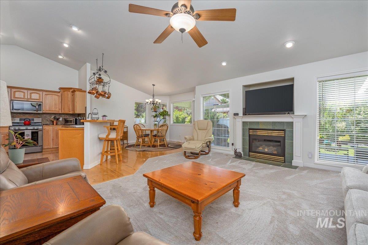 2685 E Green Canyon Drive, Meridian, Idaho 83642, 4 Bedrooms, 2 Bathrooms, Residential For Sale, Price $590,000,MLS 98992632