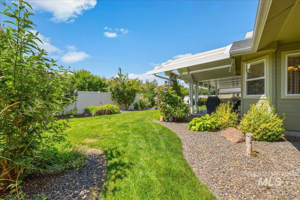 2685 E Green Canyon Drive, Meridian, Idaho 83642, 4 Bedrooms, 2 Bathrooms, Residential For Sale, Price $590,000,MLS 98992632