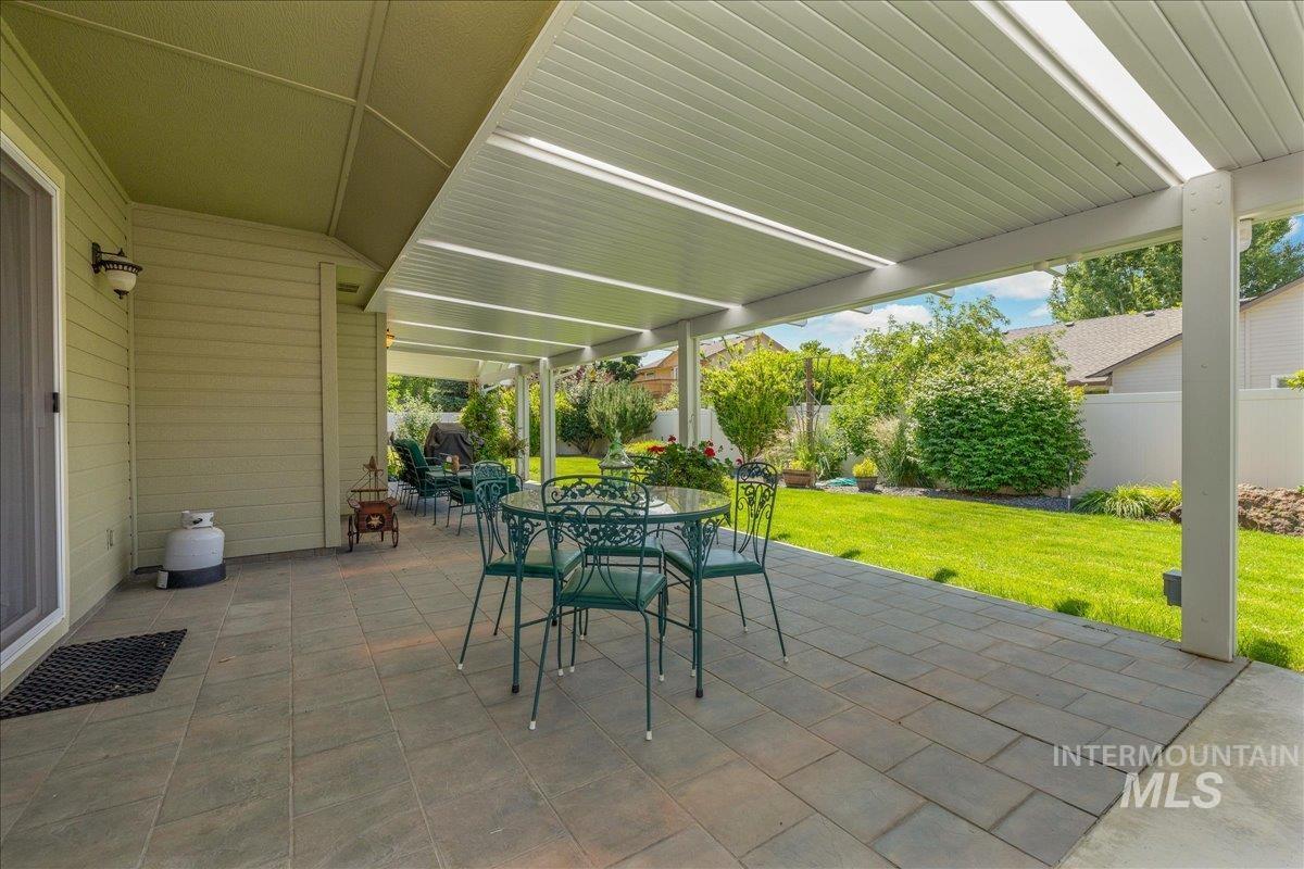 2685 E Green Canyon Drive, Meridian, Idaho 83642, 4 Bedrooms, 2 Bathrooms, Residential For Sale, Price $590,000,MLS 98992632