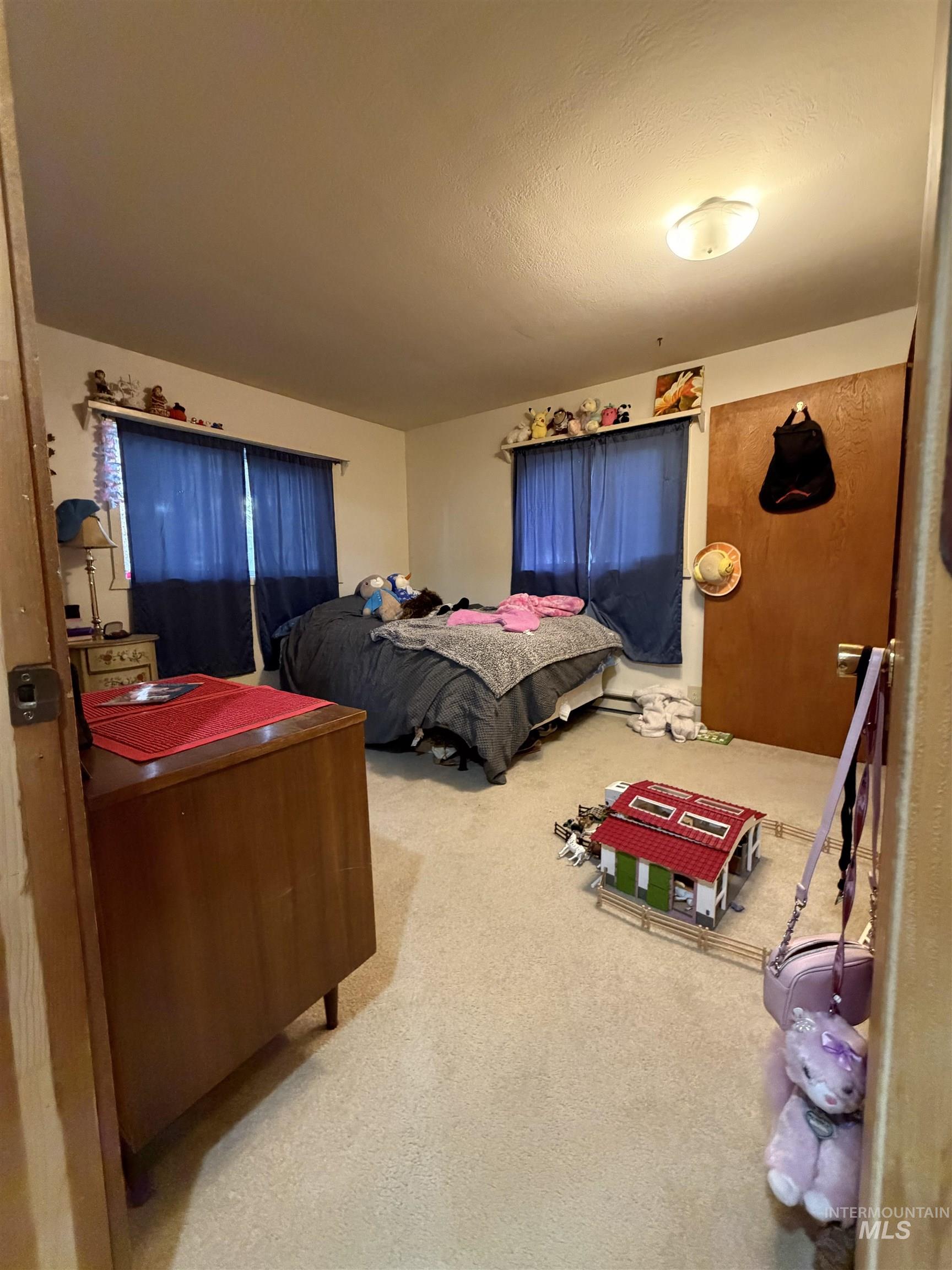 311 S Ave. East, Hagerman, Idaho 83332, 2 Bedrooms, 2 Bathrooms, Residential For Sale, Price $275,000, 98992634