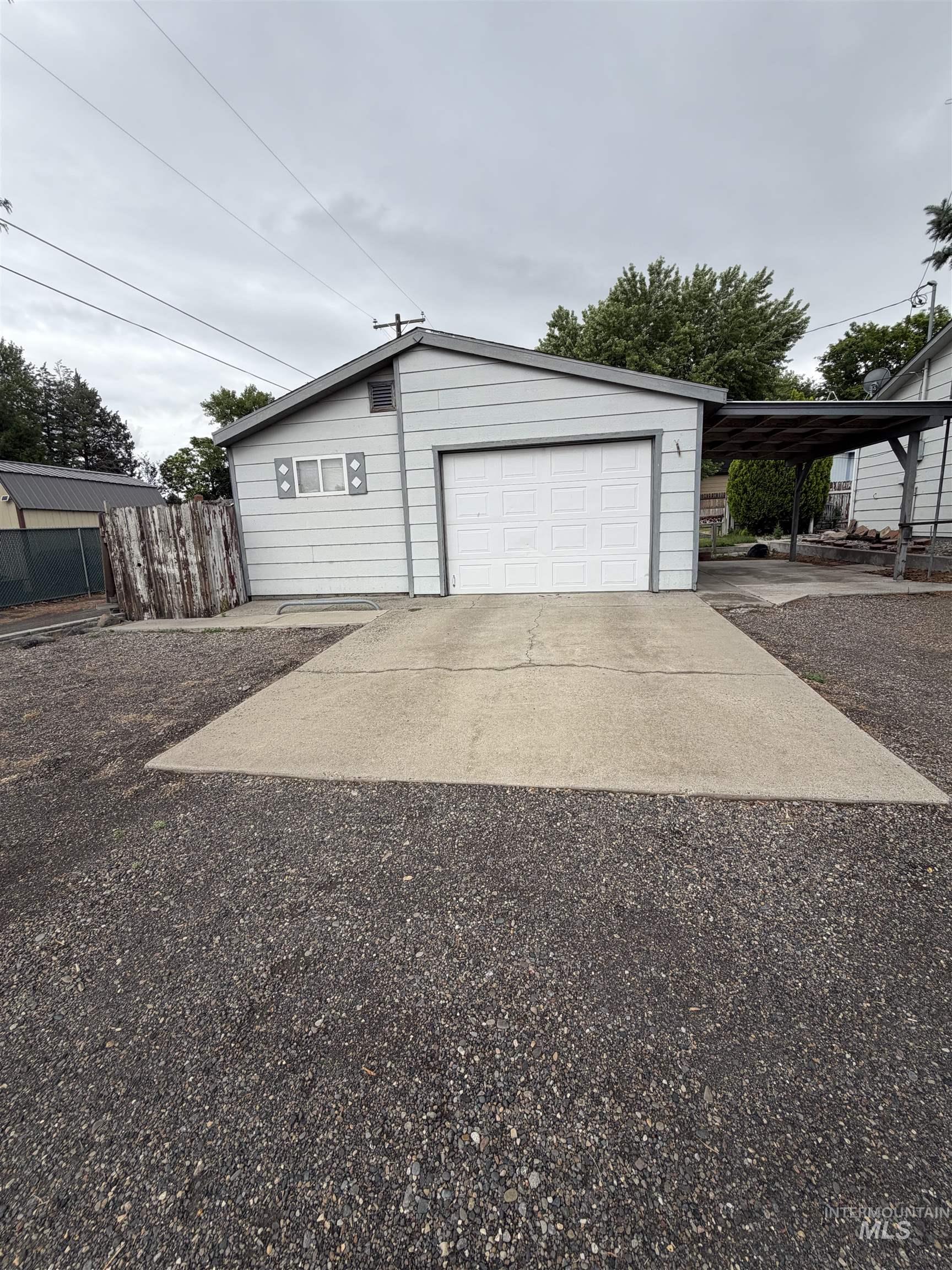 311 S Ave. East, Hagerman, Idaho 83332, 2 Bedrooms, 2 Bathrooms, Residential For Sale, Price $275,000, 98992634