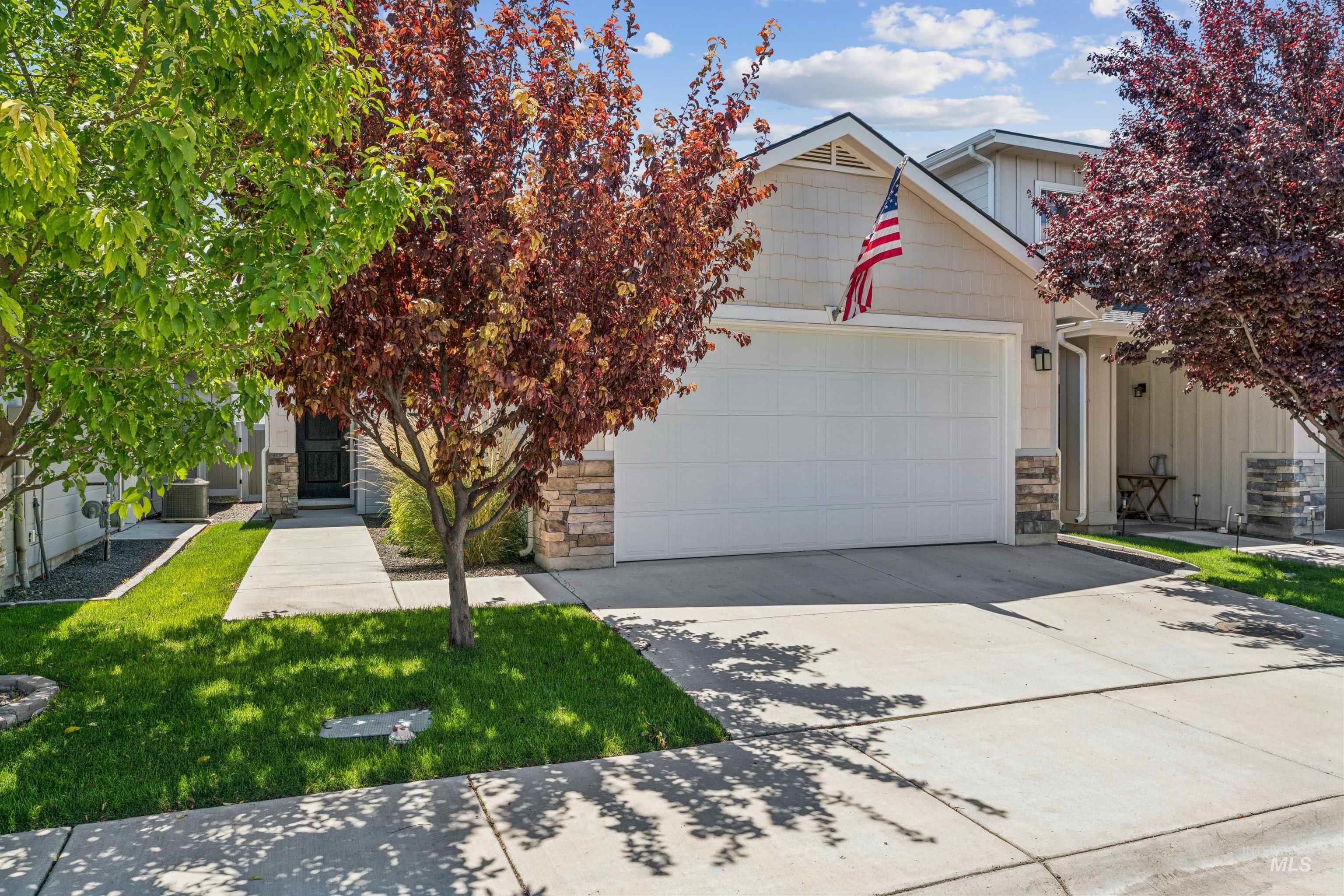 2097 W Claira, Nampa, Idaho 83651, 3 Bedrooms, 2 Bathrooms, Residential For Sale, Price $369,900, 98992636