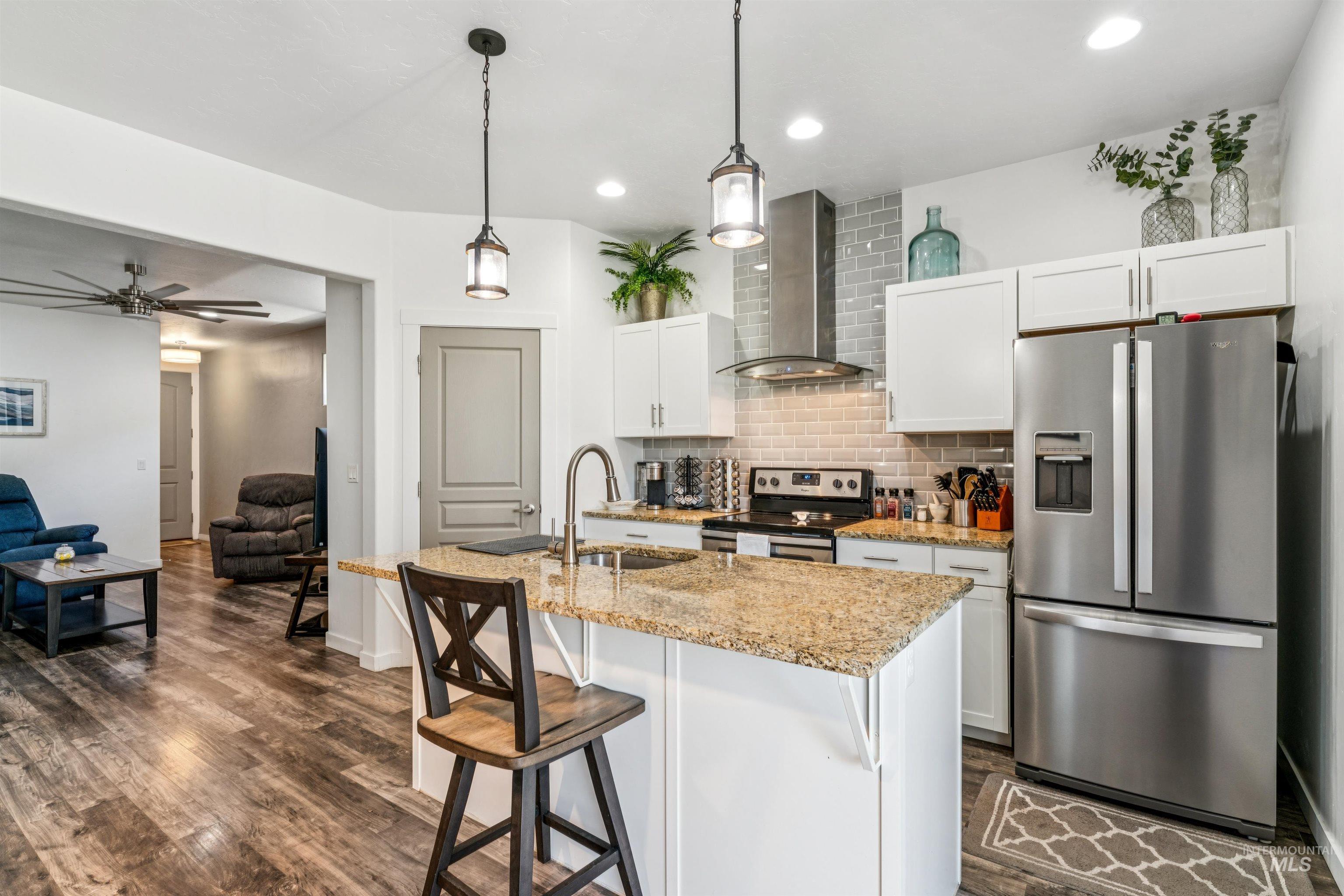 2097 W Claira, Nampa, Idaho 83651, 3 Bedrooms, 2 Bathrooms, Residential For Sale, Price $369,900, 98992636