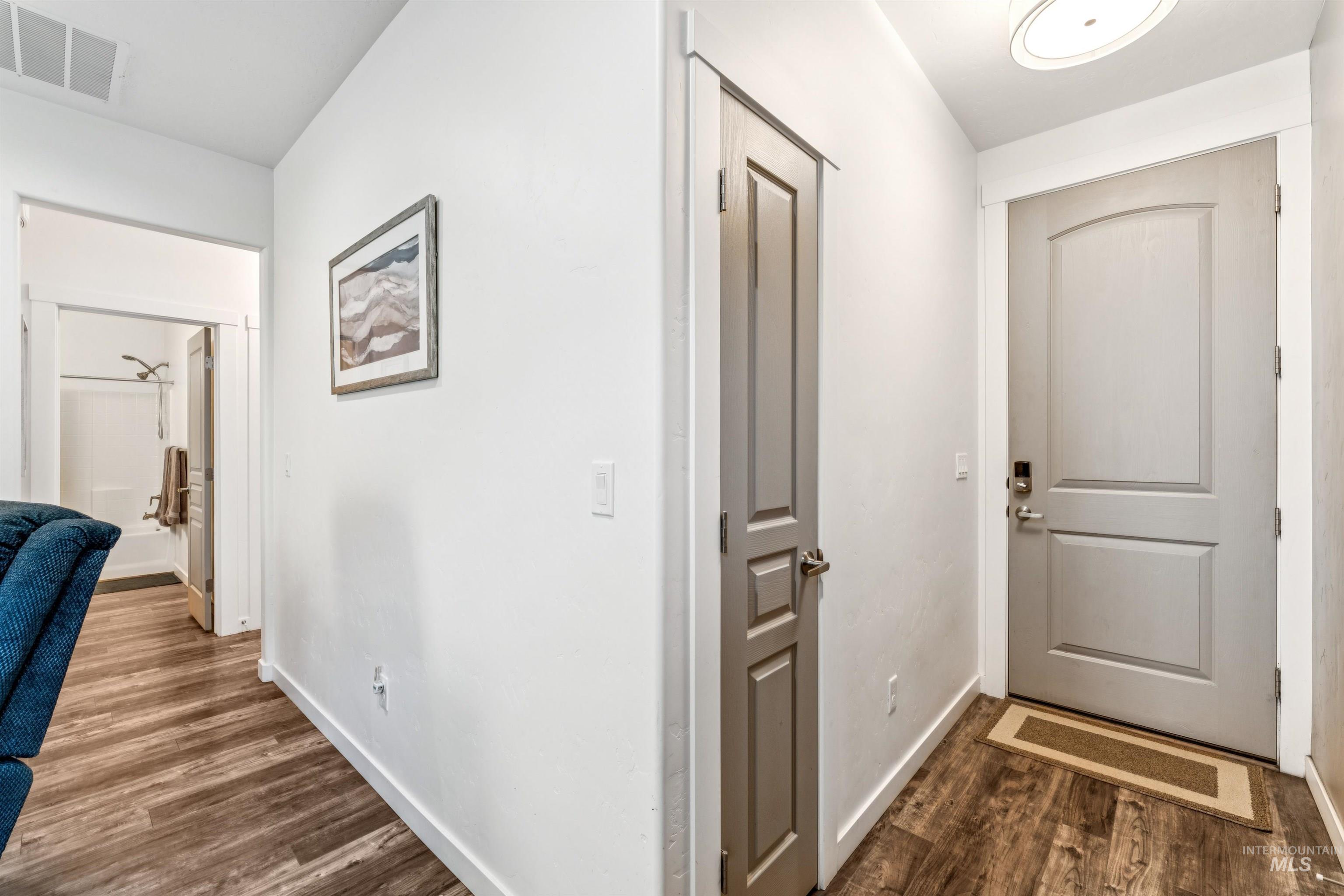 2097 W Claira, Nampa, Idaho 83651, 3 Bedrooms, 2 Bathrooms, Residential For Sale, Price $369,900, 98992636