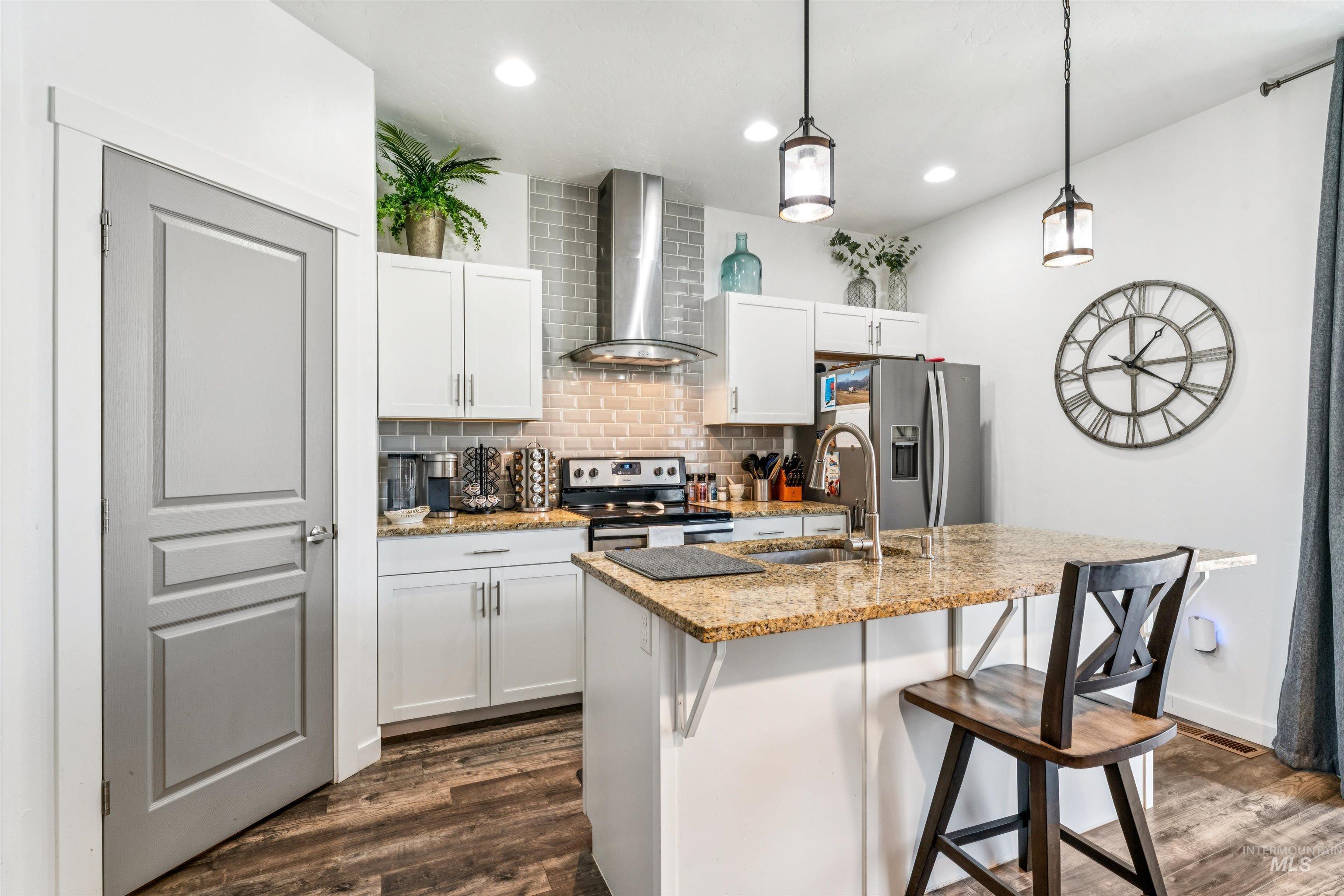 2097 W Claira, Nampa, Idaho 83651, 3 Bedrooms, 2 Bathrooms, Residential For Sale, Price $369,900, 98992636