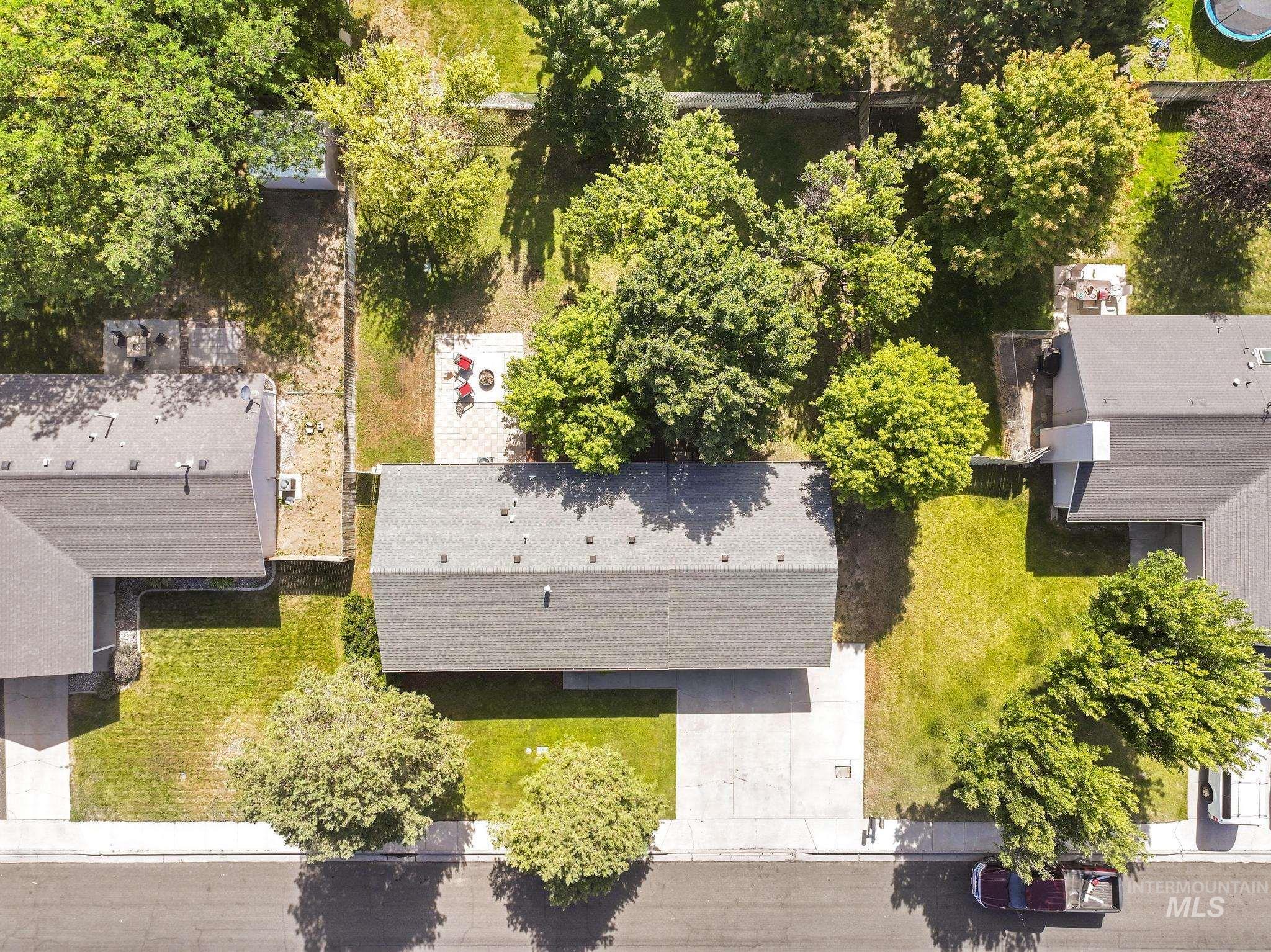 1170 Wendell St, Twin Falls, Idaho 83301, 5 Bedrooms, 2 Bathrooms, Residential For Sale, Price $379,000, 98992638