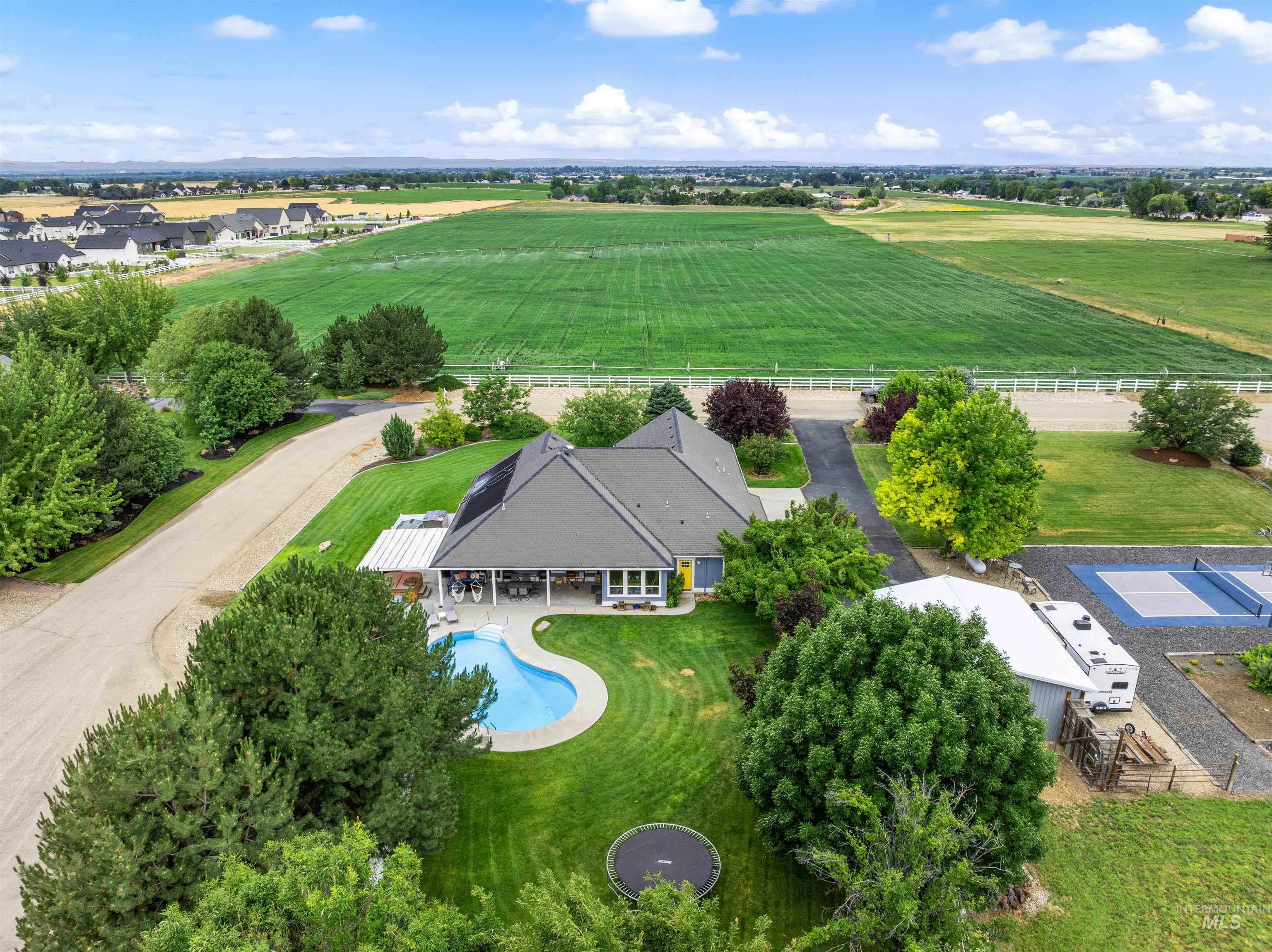 24760 Gray Hawk, Middleton, Idaho 83644, 4 Bedrooms, 2 Bathrooms, Residential For Sale, Price $885,000, 98992639