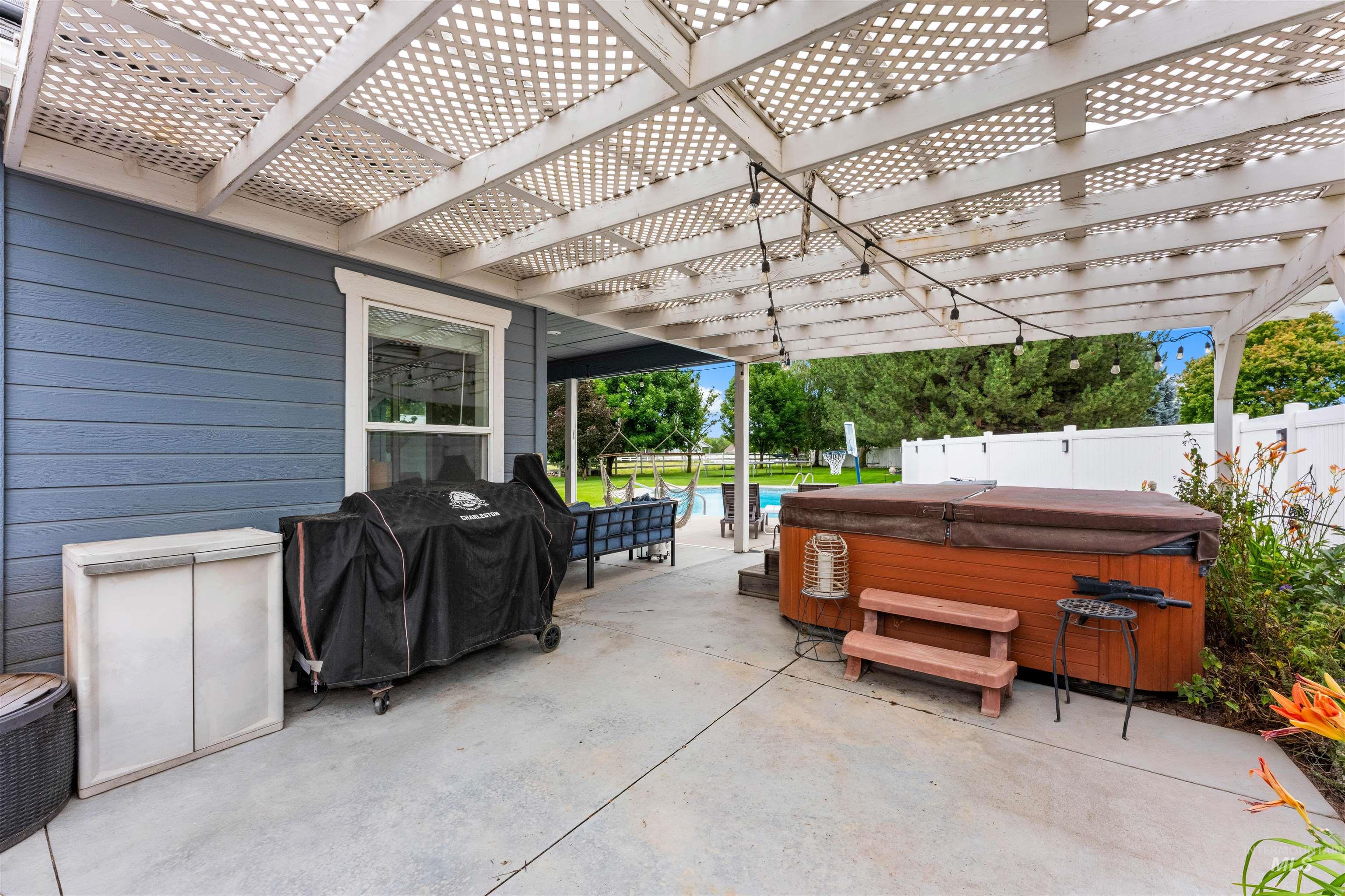 24760 Gray Hawk, Middleton, Idaho 83644, 4 Bedrooms, 2 Bathrooms, Residential For Sale, Price $885,000, 98992639