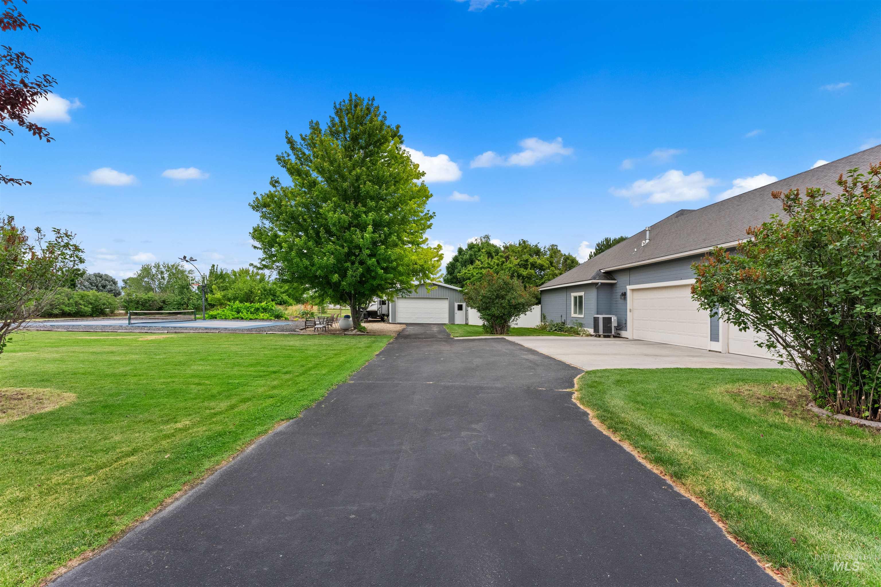 24760 Gray Hawk, Middleton, Idaho 83644, 4 Bedrooms, 2 Bathrooms, Residential For Sale, Price $885,000, 98992639