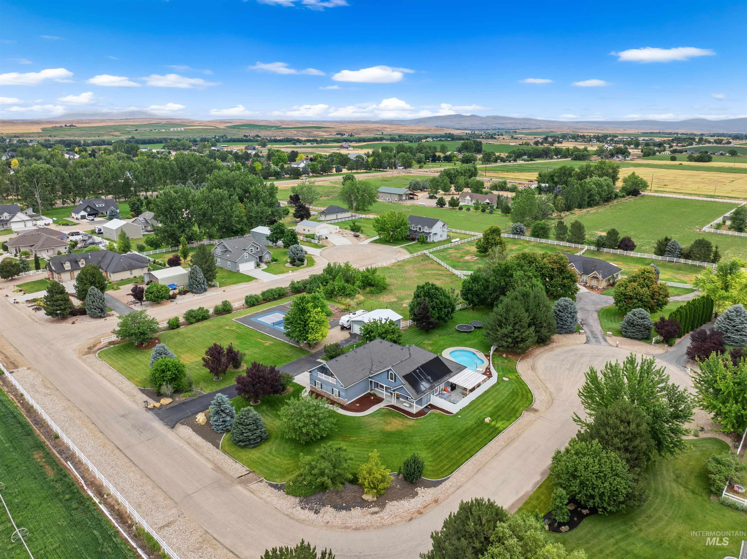 24760 Gray Hawk, Middleton, Idaho 83644, 4 Bedrooms, 2 Bathrooms, Residential For Sale, Price $885,000, 98992639