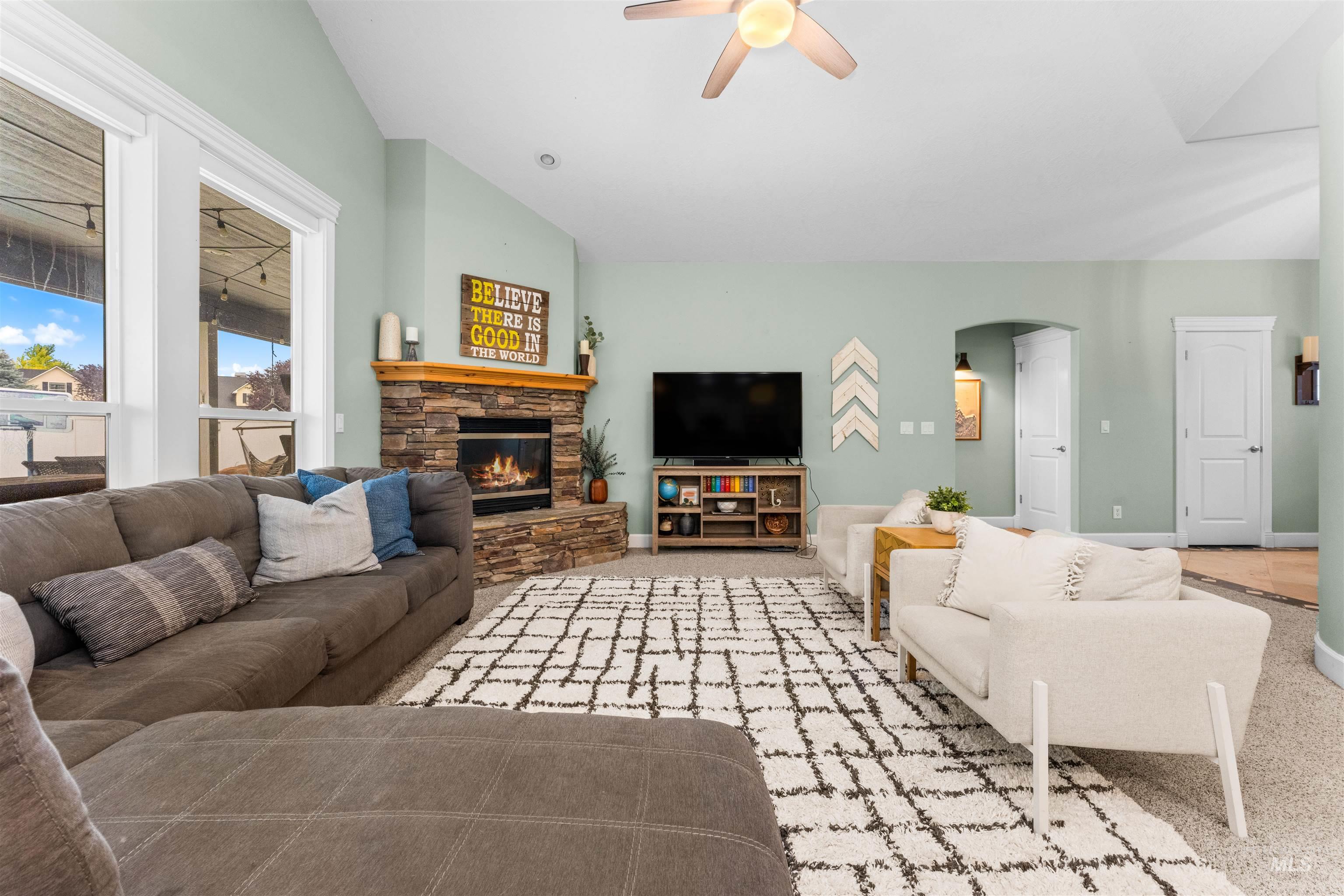 24760 Gray Hawk, Middleton, Idaho 83644, 4 Bedrooms, 2 Bathrooms, Residential For Sale, Price $885,000, 98992639