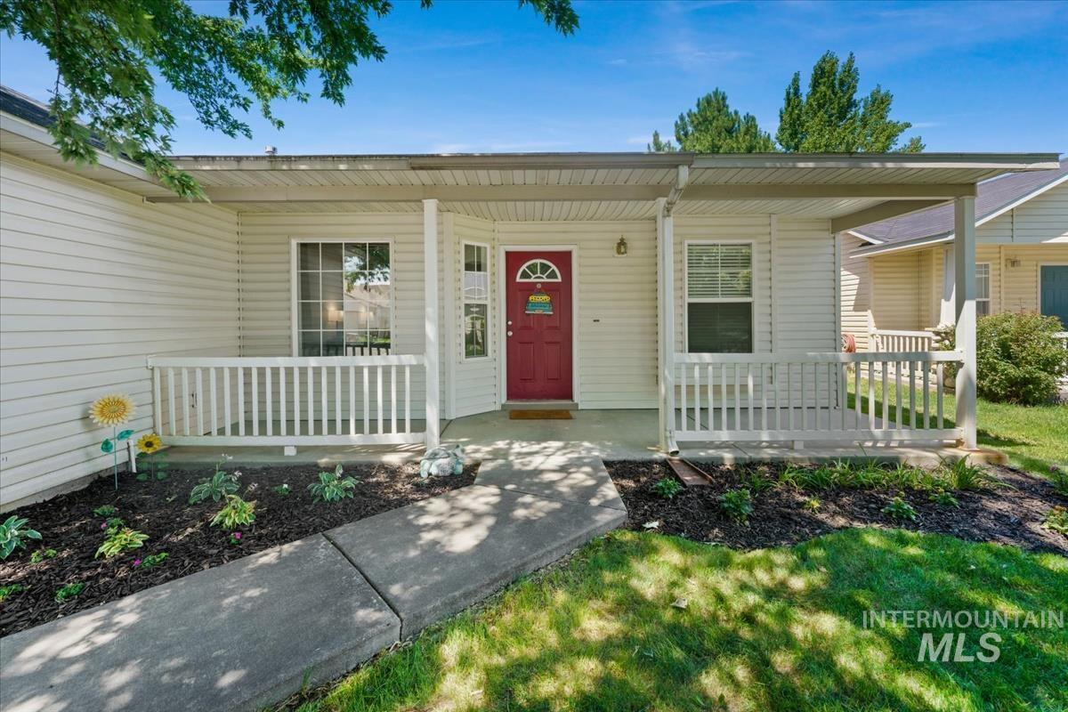 13310 W Broadleaf, Boise, Idaho 83713, 3 Bedrooms, 2 Bathrooms, Residential For Sale, Price $399,974,MLS 98992646