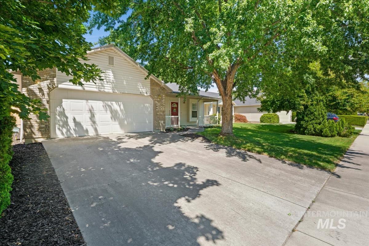 13310 W Broadleaf, Boise, Idaho 83713, 3 Bedrooms, 2 Bathrooms, Residential For Sale, Price $399,974,MLS 98992646