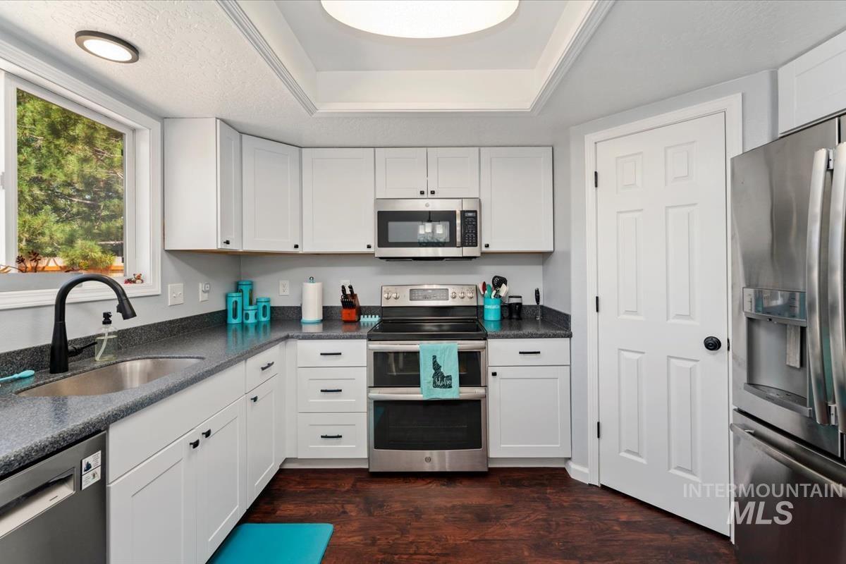 13310 W Broadleaf, Boise, Idaho 83713, 3 Bedrooms, 2 Bathrooms, Residential For Sale, Price $399,974,MLS 98992646