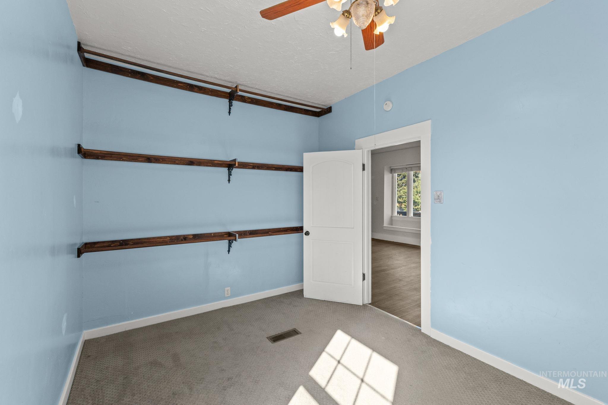 311 W D Street, Shoshone, Idaho 83352, 3 Bedrooms, 2 Bathrooms, Residential For Sale, Price $315,000, 98992649