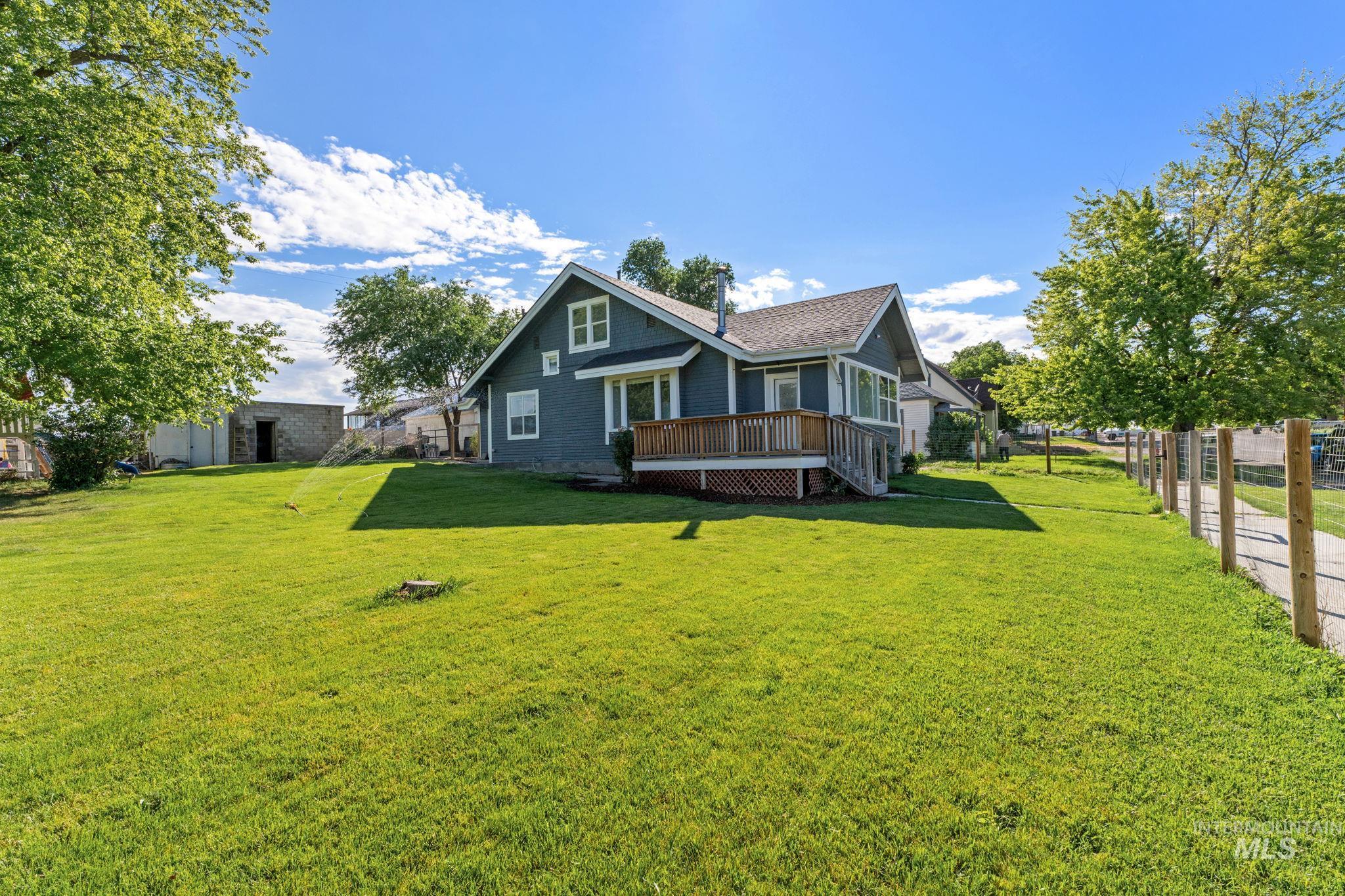 311 W D Street, Shoshone, Idaho 83352, 3 Bedrooms, 2 Bathrooms, Residential For Sale, Price $315,000, 98992649