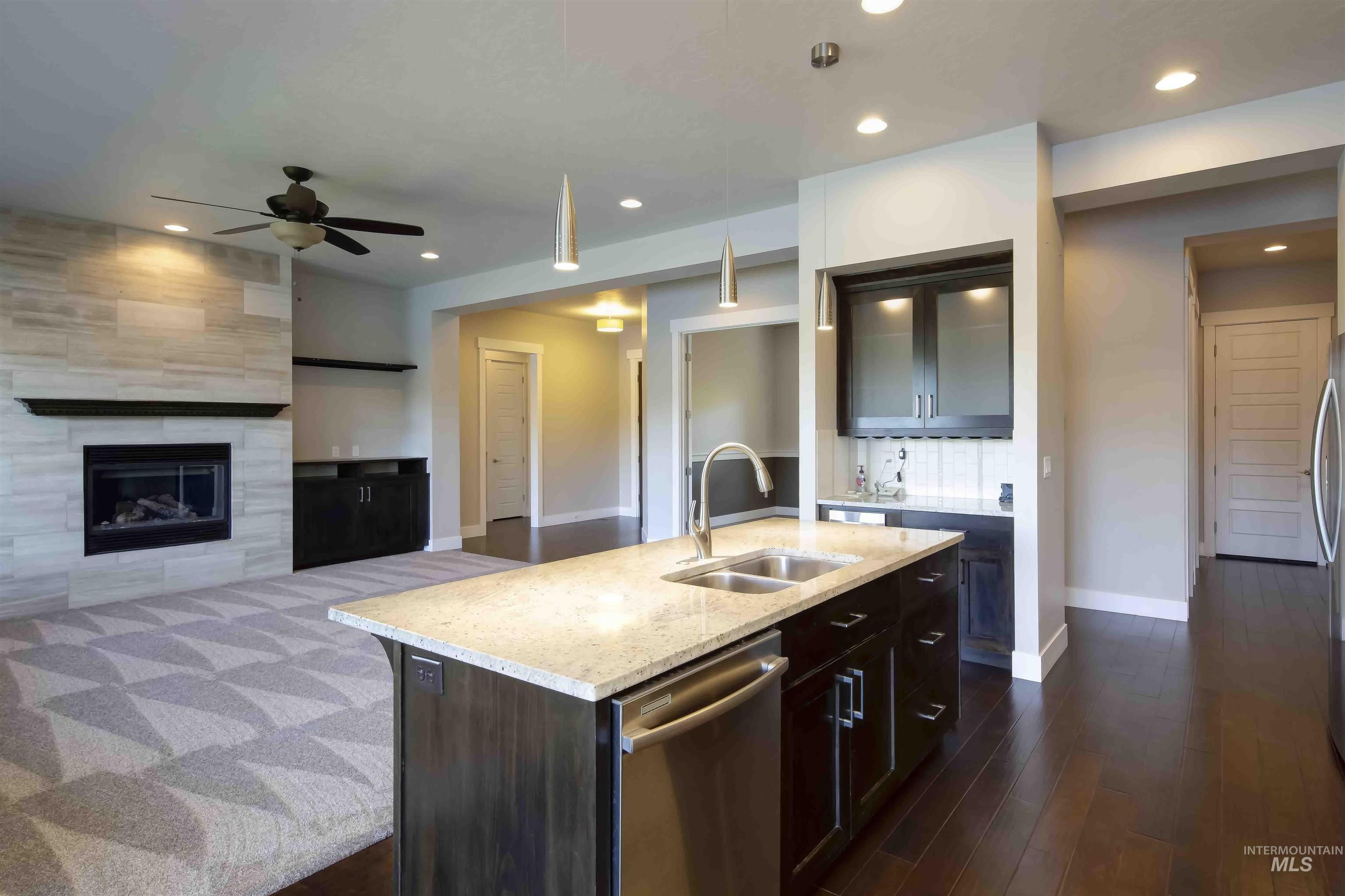 12141 W Pinewood River Ln, Star, Idaho 83669, 3 Bedrooms, 2 Bathrooms, Residential For Sale, Price $792,000, 98992650