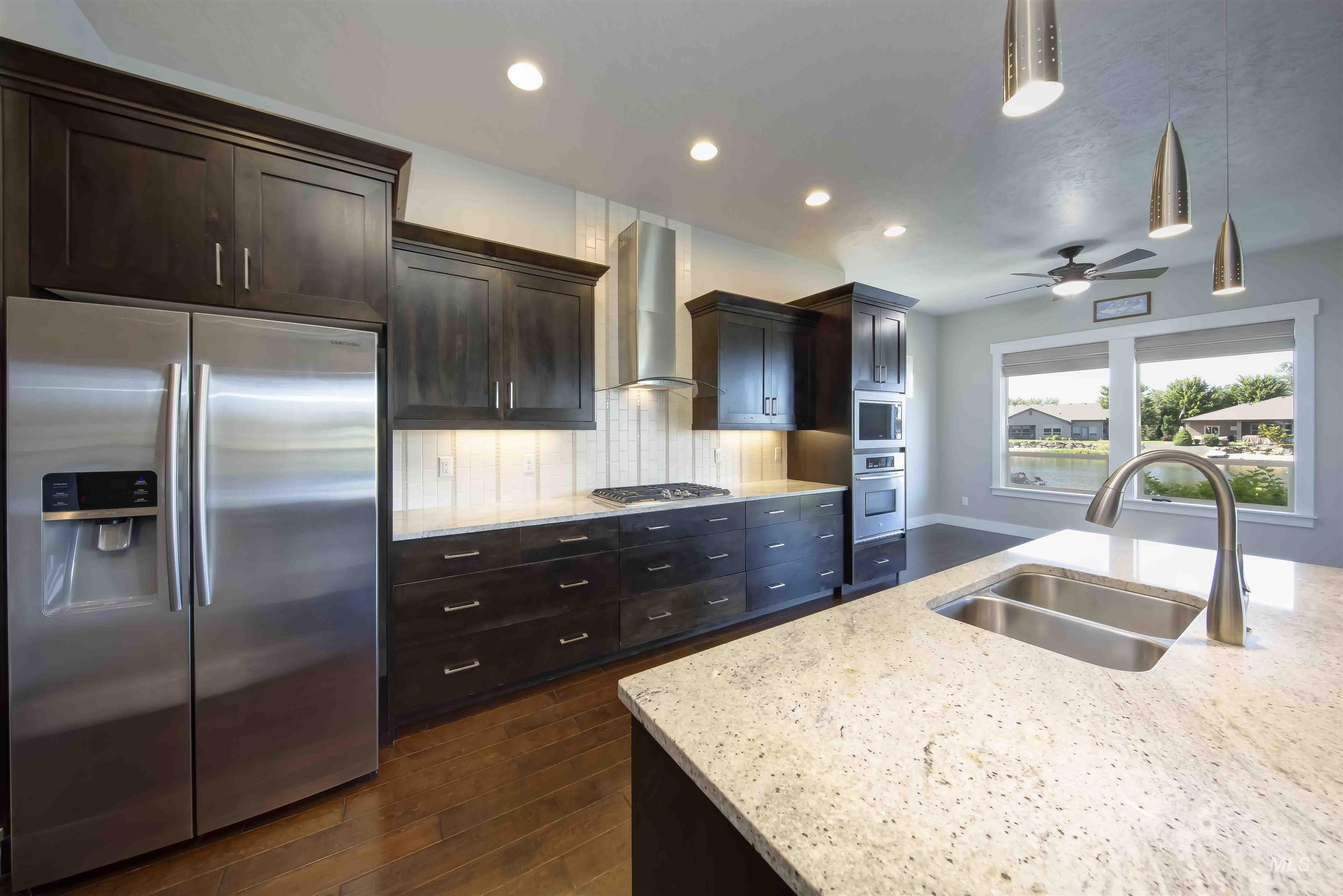 12141 W Pinewood River Ln, Star, Idaho 83669, 3 Bedrooms, 2 Bathrooms, Residential For Sale, Price $792,000, 98992650
