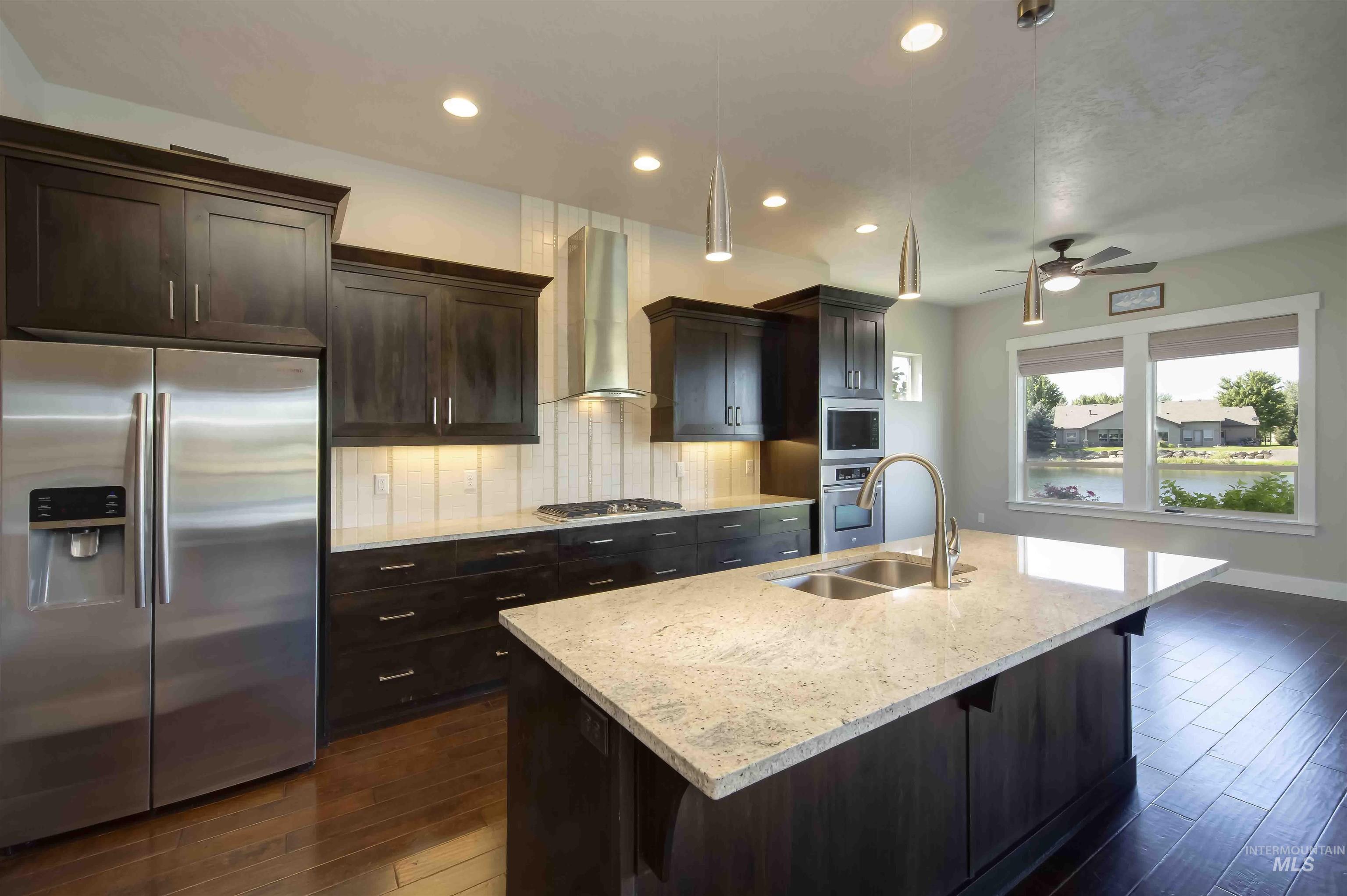 12141 W Pinewood River Ln, Star, Idaho 83669, 3 Bedrooms, 2 Bathrooms, Residential For Sale, Price $792,000, 98992650